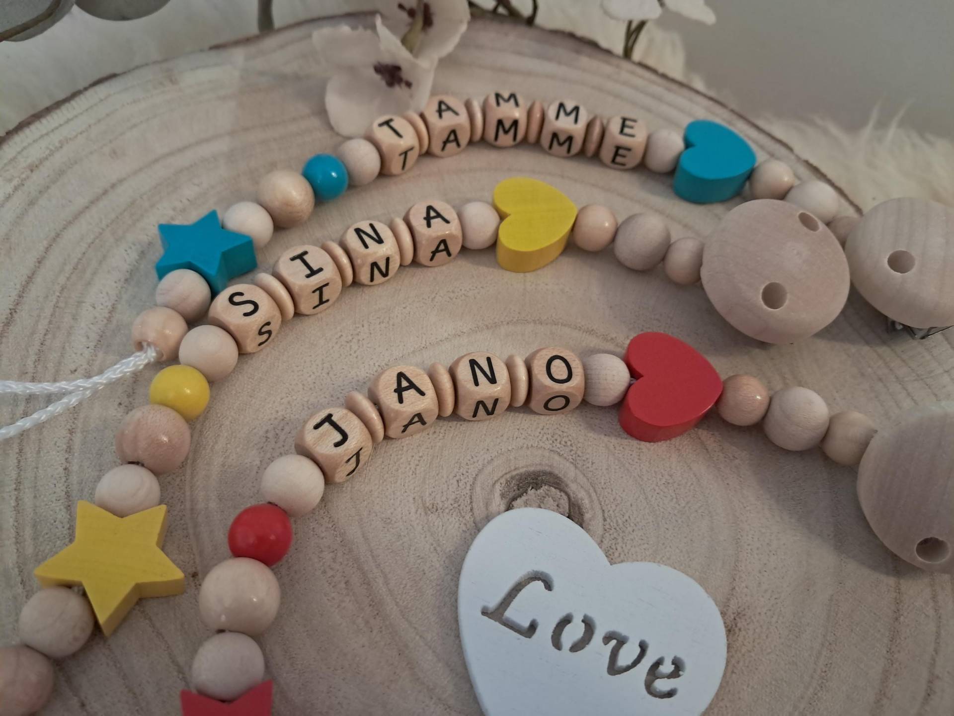 Schnullerkette Stern & Herz Personalisiert Schnullerkette Stern & Herz Personalisiert von Etsy - JALAJAcreative