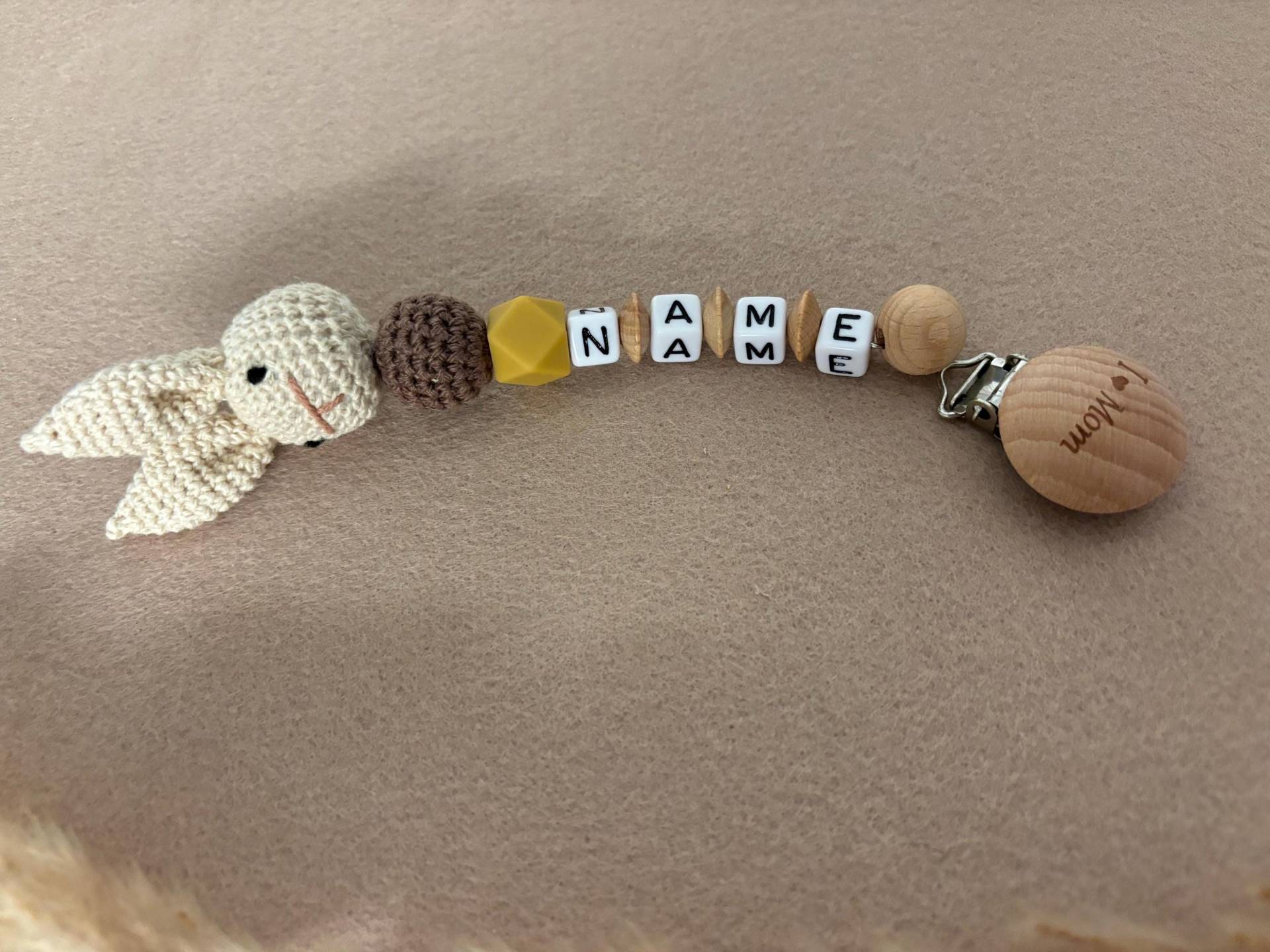 Schnullerkette in Beige/Braun Mit Häkelhäschen von Etsy - JJkleineWunderwelt