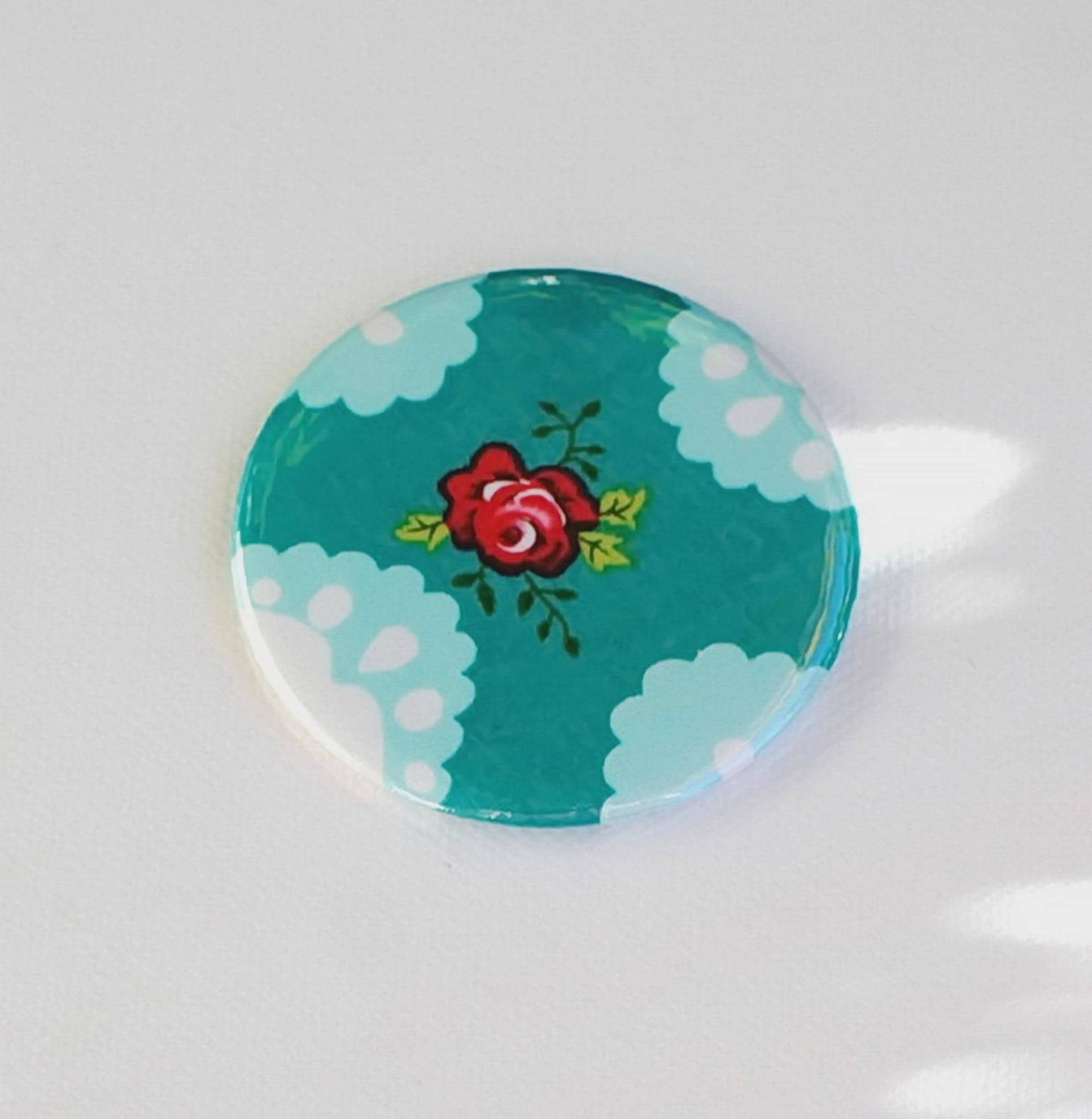 Taschenspiegel, Motivspiegel, Spiegelbutton, Stoffbezug, Kosmetikspiegel, Handtasche, Handspiegel , Zubehör Kosmetiktasche Taschenspiegel, Motivspiegel, Spiegelbutton, Stoffbezug, Kosmetikspiegel, Handtasche, Handspiegel , Zubehör Kosmetiktasche von Etsy - JOJAsWELT