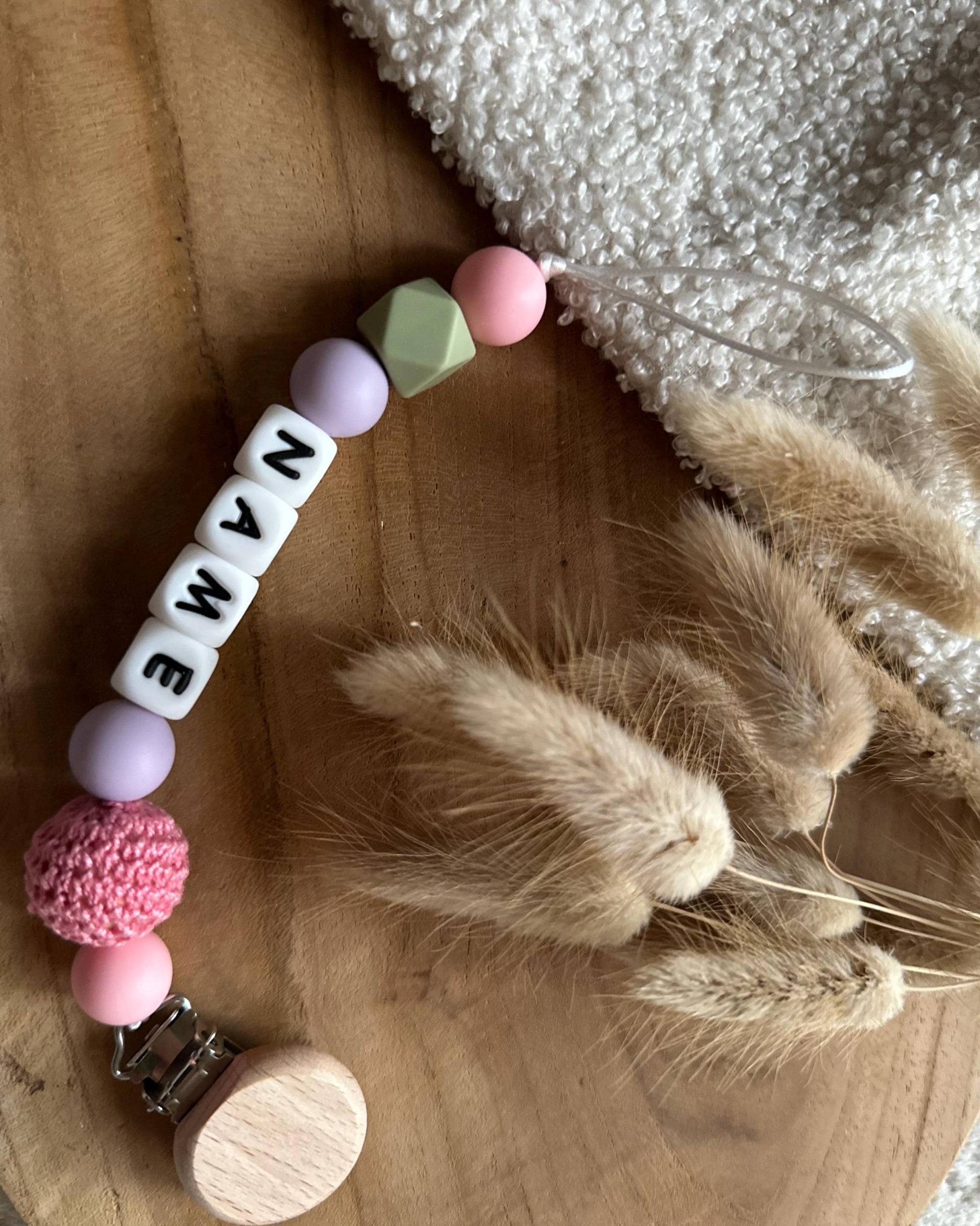 Personalisierte Schnullerkette Personalisierte Schnullerkette von Etsy - JOMAmadewithlove