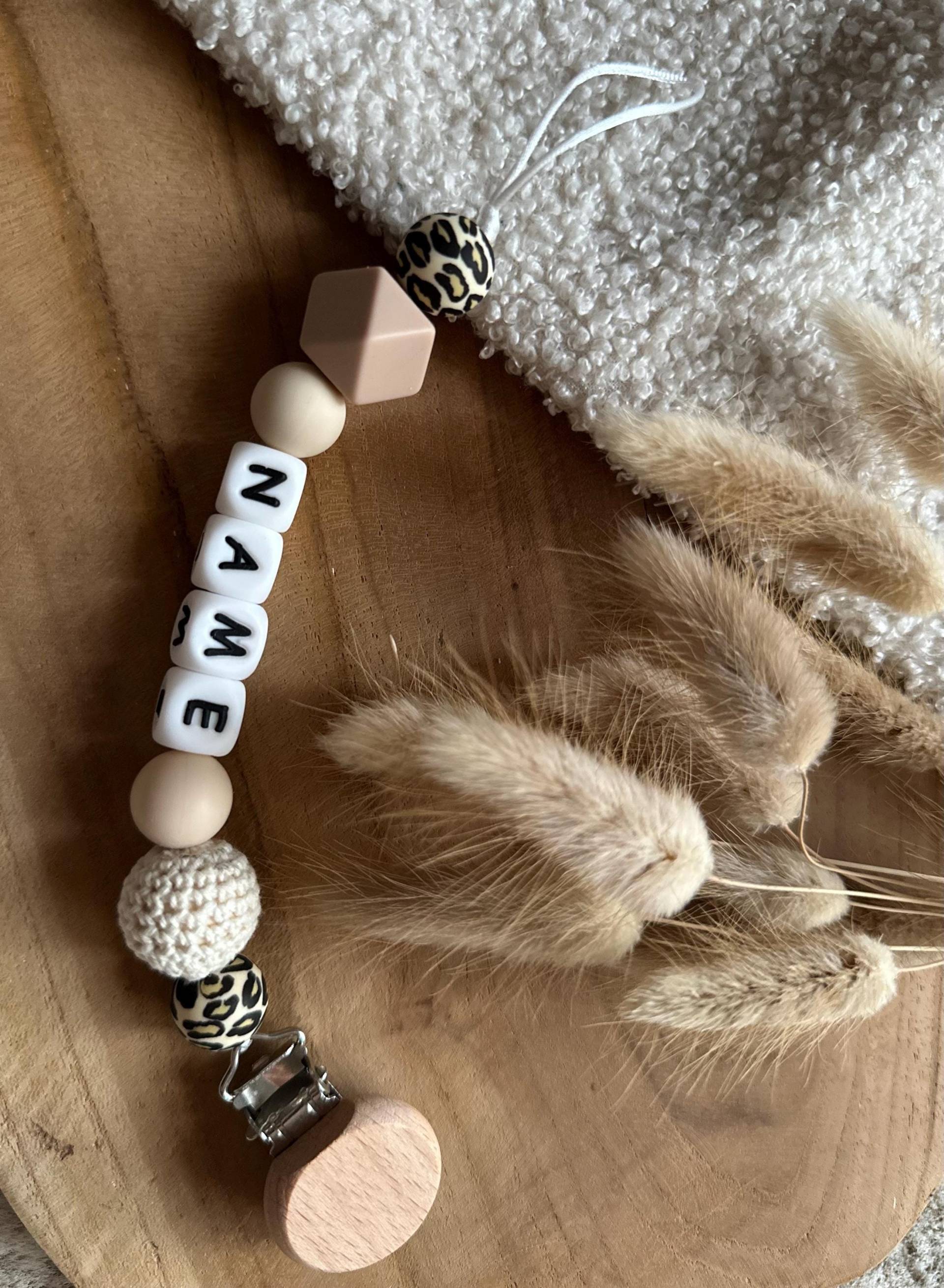 Personalisierte Schnullerkette Personalisierte Schnullerkette von Etsy - JOMAmadewithlove