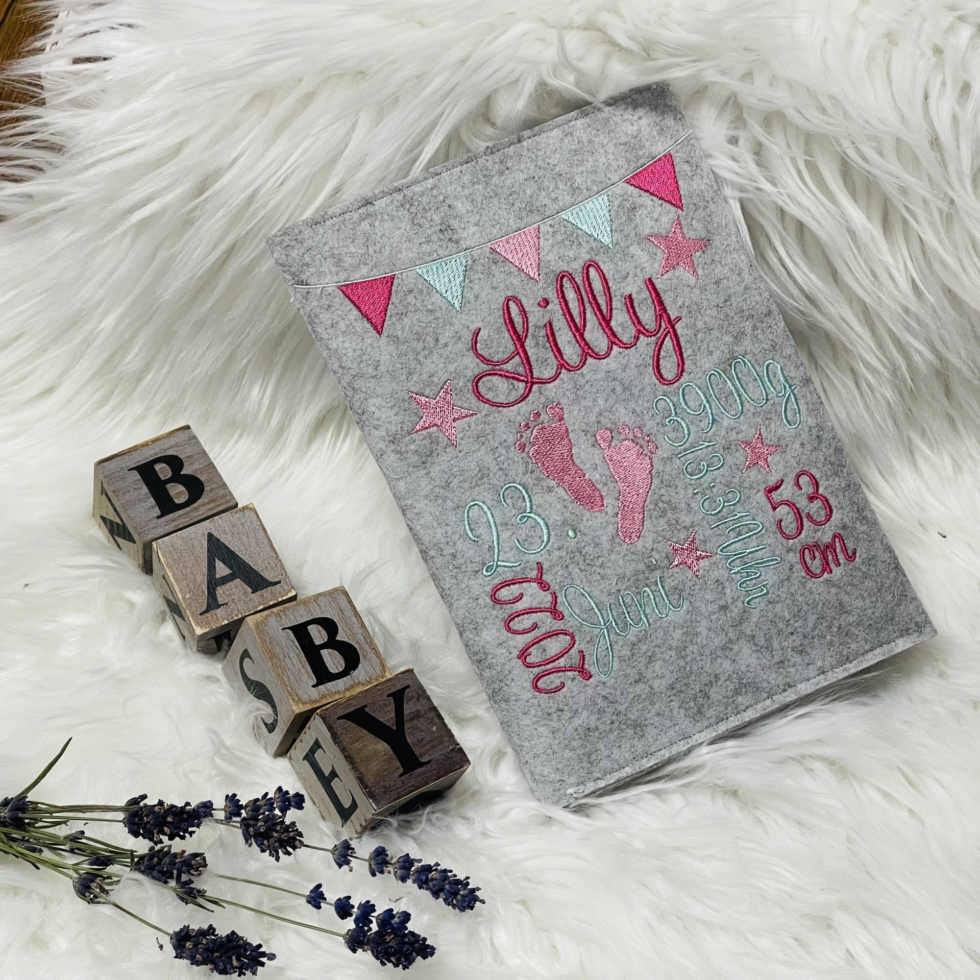 U-Heft-Hülle/Hülle Nach Wunsch Bestickt U-Heft-Hülle/Hülle Nach Wunsch Bestickt von Etsy - JaninesFadenzauber
