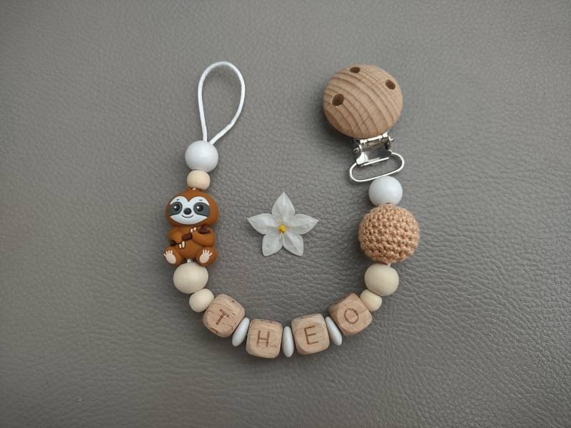 Handgemachte Schnullerkette Mit Namen Faultier Personalisiert Perfektes Babygeschenk von Etsy - JanuFaktur