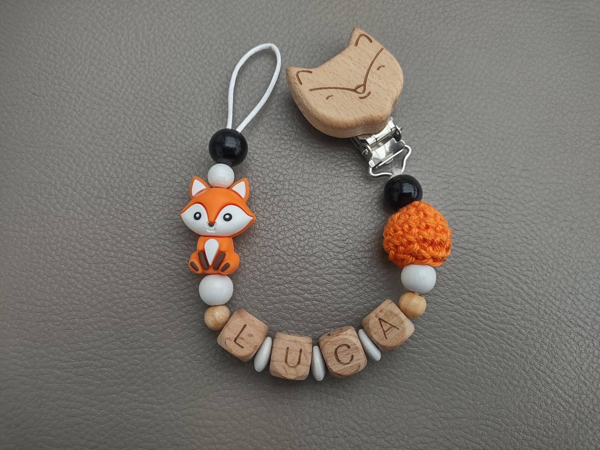 Schnullerkette Fuchs Personalisiert Mit Name Natural Wood Holz Wald Häkelperle Baby Geschenk Schnullerkette Fuchs Personalisiert Mit Name Natural Wood Holz Wald Häkelperle Baby Geschenk von Etsy - JanuFaktur