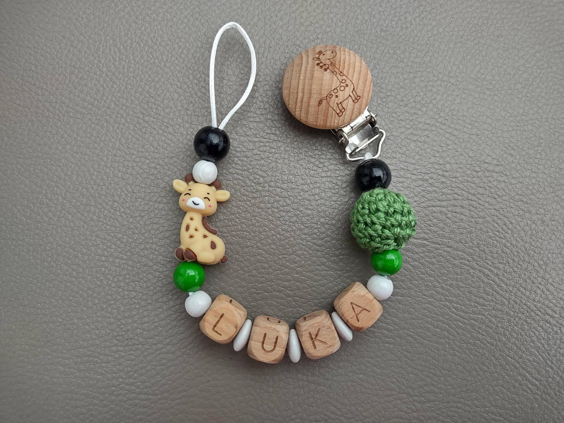 Schnullerkette Personalisiert Giraffe Mit Name Junge Natur Holz Häkelperle Sarafri Baby Geschenk Schnullerkette Personalisiert Giraffe Mit Name Junge Natur Holz Häkelperle Sarafri Baby Geschenk von Etsy - JanuFaktur