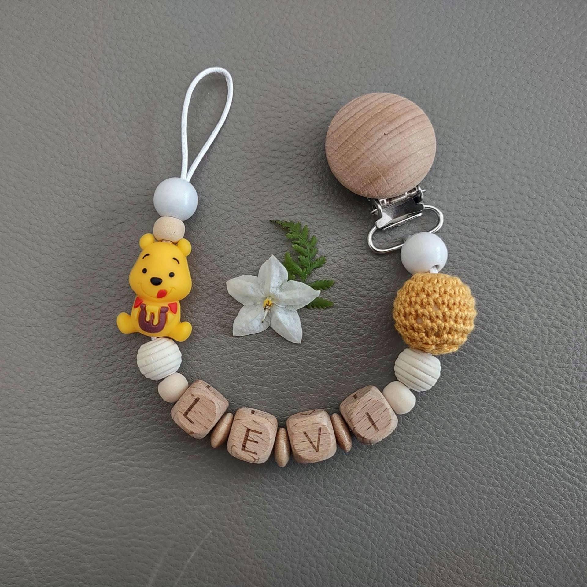 Schnullerkette Personalisiert Mit Name Pu Der Bär /Winnie Pooh von Etsy - JanuFaktur