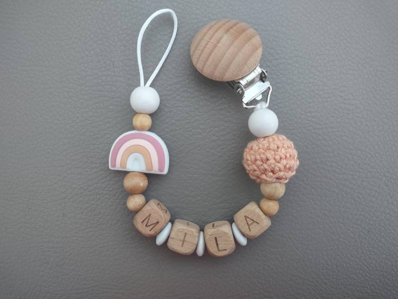Schnullerkette Regenbogen Pastell Personalisiert Mit Name Natural Wood Holz Häkelperle Baby Geschenk von Etsy - JanuFaktur