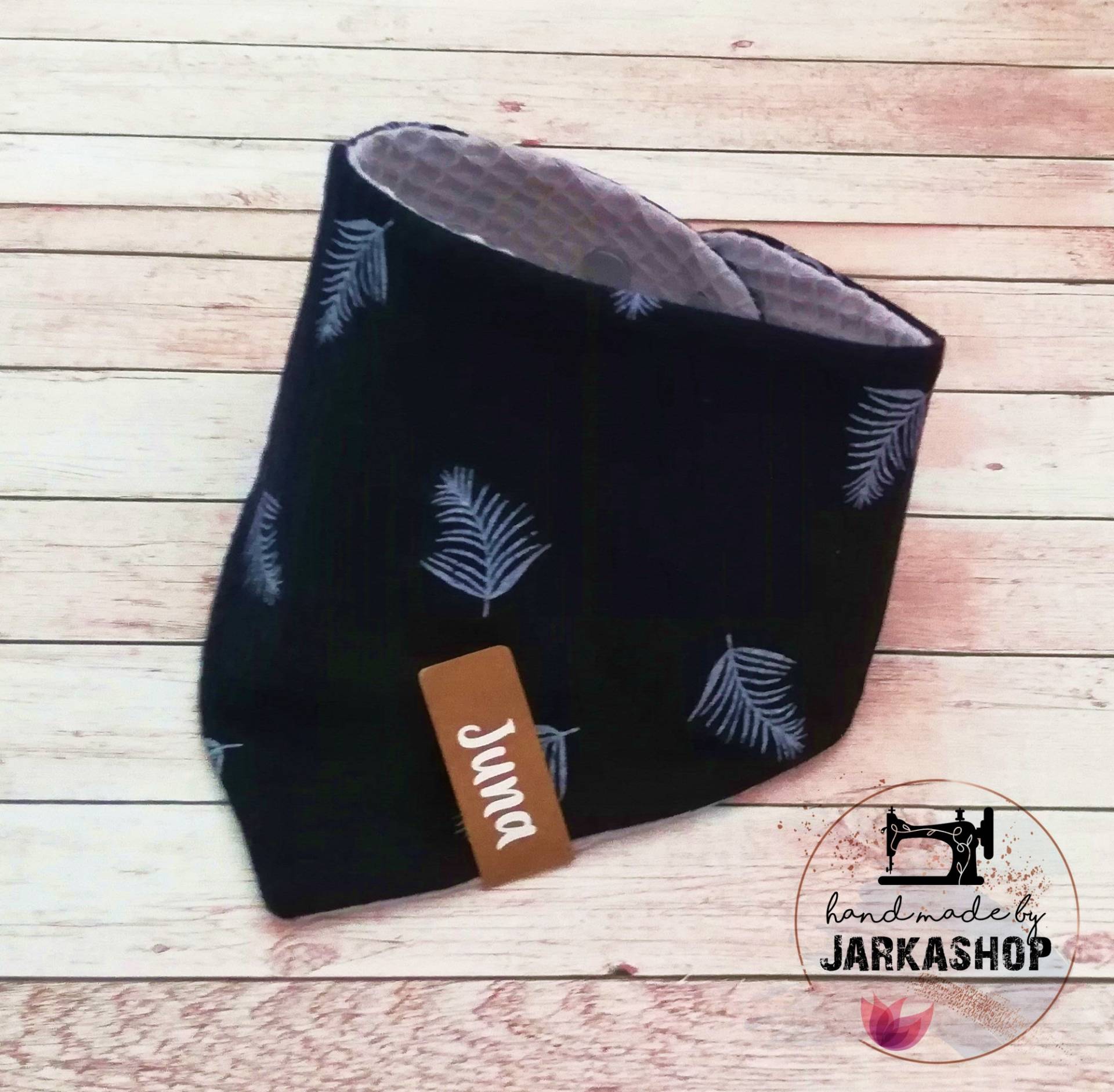 Baby Wende-Halstuch "Waffelpique-Musselin Feder Dunkelblau-Grau", Personalisiert, Halstuch, Babyhalstuch, Halstuch Mit Namen Baby Wende-Halstuch "Waffelpique-Musselin Feder Dunkelblau-Grau", Personalisiert, Halstuch, Babyhalstuch, Halstuch Mit Namen von Etsy - Jarkashop