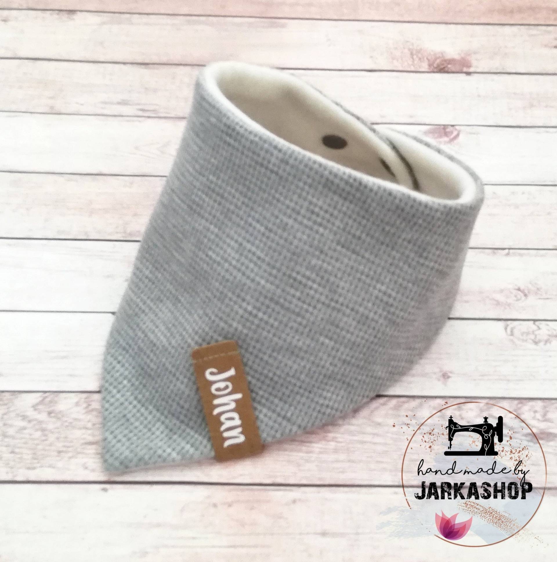 Baby Wende-Halstuch "Waffelstrick Grau Meliert"Mit Namen, Personalisiert, Halstuch, Babyhalstuch, Kinderhalstuch, Dreiecktuch, Halstuch Mit Namen Baby Wende-Halstuch "Waffelstrick Grau Meliert"Mit Namen, Personalisiert, Halstuch, Babyhalstuch, Kinderhalstuch, Dreiecktuch, Halstuch Mit Namen von Etsy - Jarkashop