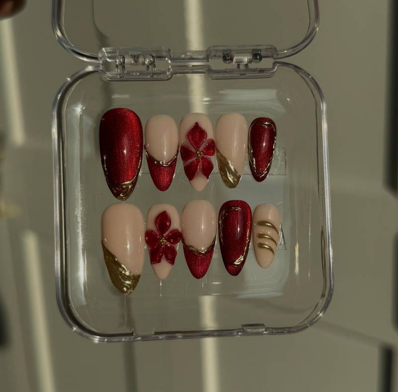 Red Cat Eye Press On Nägel Red Cat Eye Press On Nägel von Etsy - JasminsPressOns