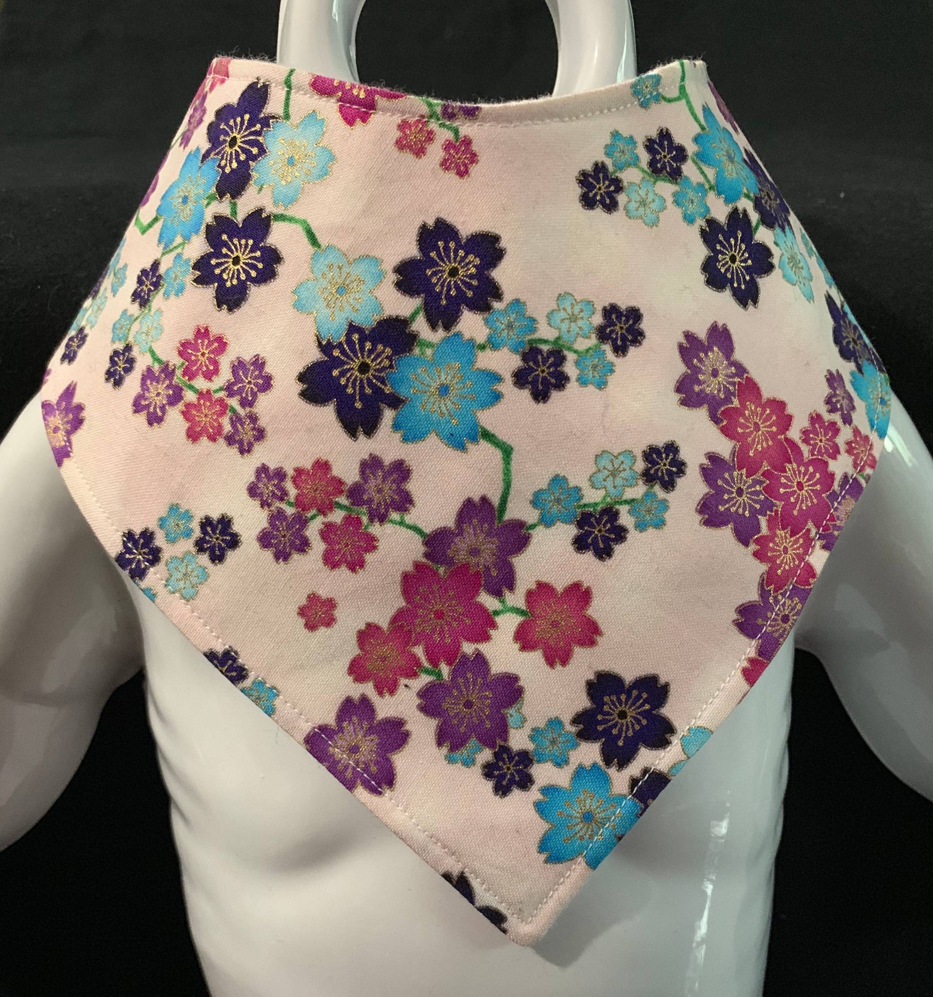 Blumen B-Dry Drool Bib/Bibdana/Bandana Bib/@ @ von Etsy - JaydieBugandB
