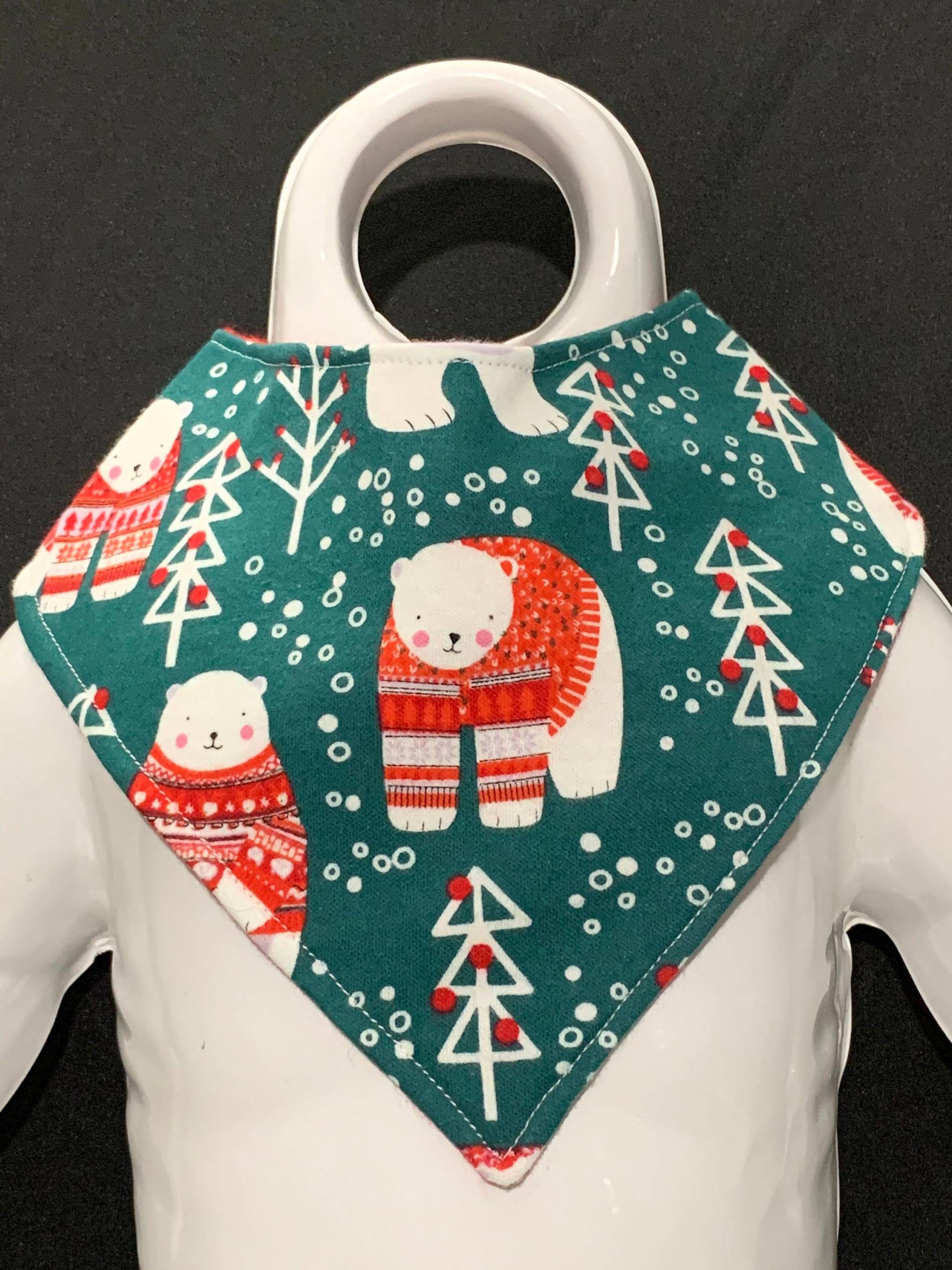 Eisbären in Pullover B-Dry Sabber Bib/Bubdana/Bandana Bib von Etsy - JaydieBugandB