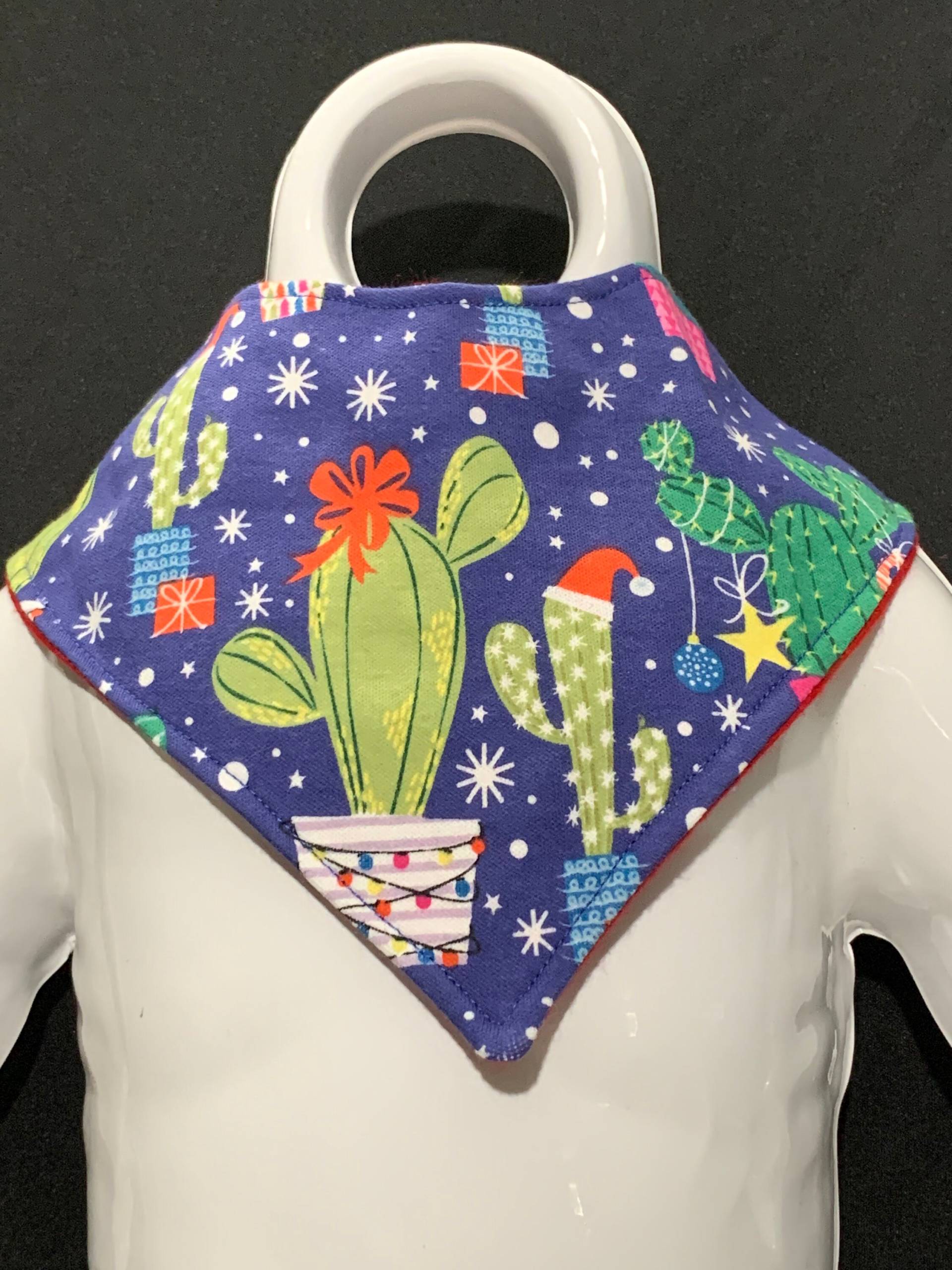 Merry Christmas Cactuses B-Dry Drool Bib/Bibdana/Bandana Bib von Etsy - JaydieBugandB