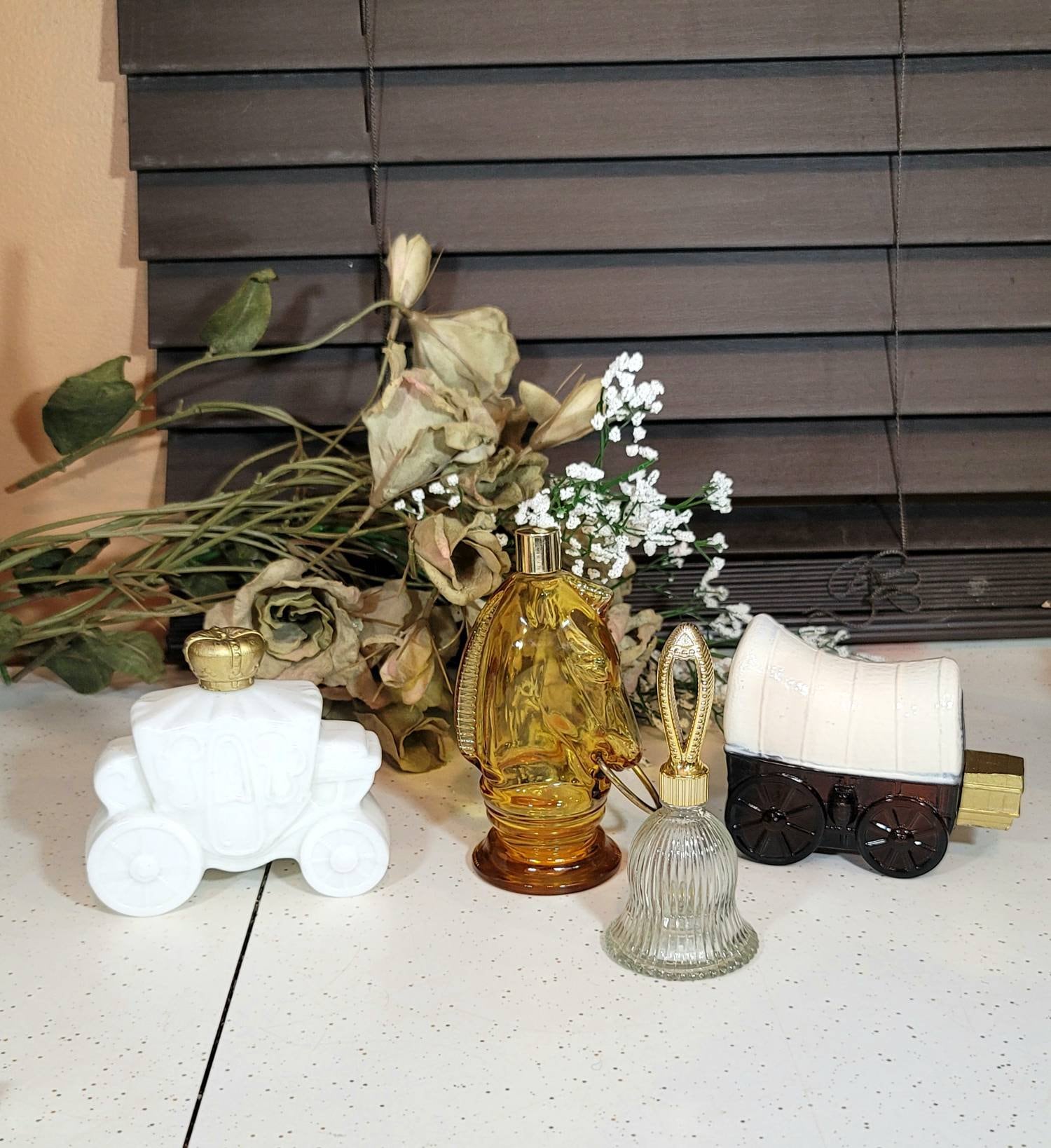 Avon, Parfüm/Köln Flaschen, Leere, Wiederbefüllbare, Sammlerstück Parfüm Flasche, Vintage 70Er Jahre, Badezimmer/Vanity/Kommode Dekor Avon, Parfüm/Köln Flaschen, Leere, Wiederbefüllbare, Sammlerstück Parfüm Flasche, Vintage 70Er Jahre, Badezimmer/Vanity/Kommode Dekor von Etsy - JeanniesVintageJems