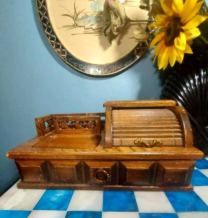 Holzschmuckschatulle, Vintage Schmuckschrank, Schmuckaufbewahrung, Schmuckorganisator, Holztruhe, Schubladen Holzschmuckschatulle, Vintage Schmuckschrank, Schmuckaufbewahrung, Schmuckorganisator, Holztruhe, Schubladen von Etsy - JeanniesVintageJems