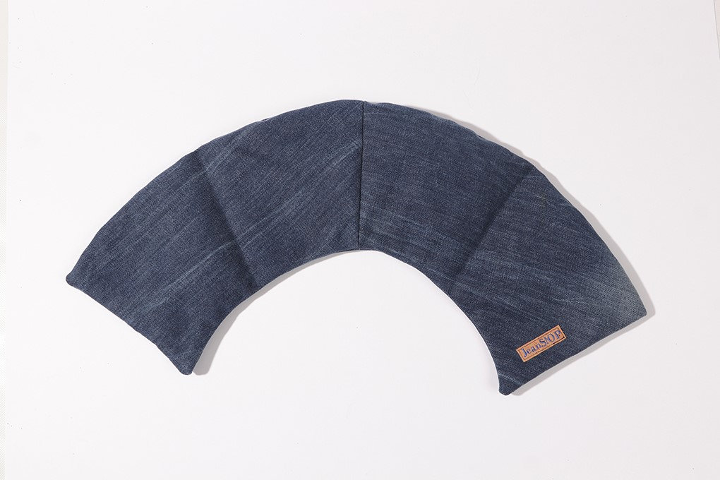 Getreidekissen, Körnerkissen, Wärme-Und Kältekissen Für Den Nacken - Und Schulterbereich, Jeansupcycling Gefüllt Mit Biodinkel von Etsy - Jeansop