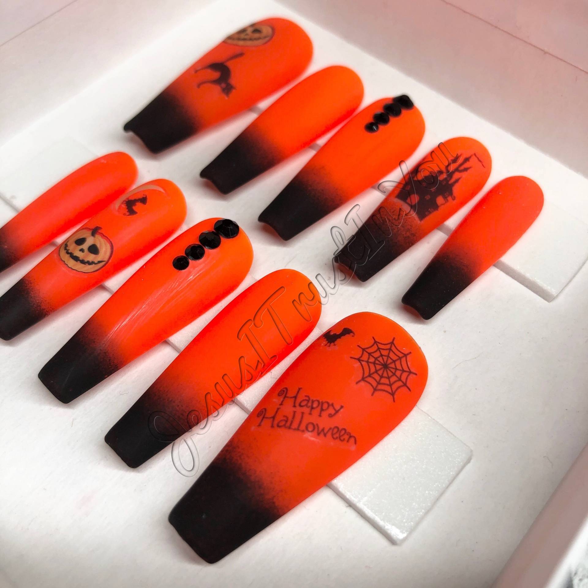 Halloween - Gel Polish Press On Nails| Wiederverwendbare Nägel | Lange Geschenke Für Sie| Strasssteine Makartt Dnd Kleber Auf Halloween - Gel Polish Press On Nails| Wiederverwendbare Nägel | Lange Geschenke Für Sie| Strasssteine Makartt Dnd Kleber Auf von Etsy - JesusItrustInYouCo