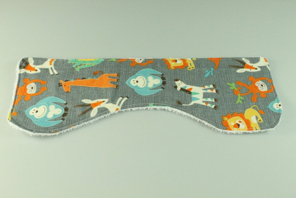 Dschungel Tiere Neugeborenen Aufstoßen Matte Dschungel Tiere Neugeborenen Aufstoßen Matte von Etsy - JibbyrooSews
