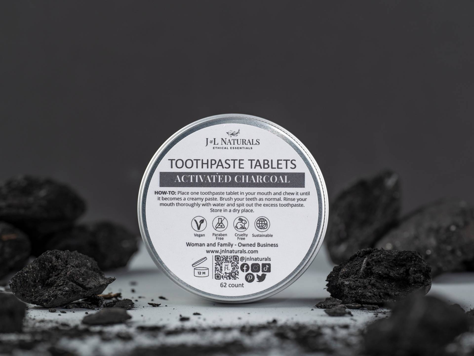 Aktivkohle Chew Tabs, Zahnpflege, Natürliche Zahnpasta-Tabletten, Campingzubehör, Umweltfreundliche Geschenke Aktivkohle Chew Tabs, Zahnpflege, Natürliche Zahnpasta-Tabletten, Campingzubehör, Umweltfreundliche Geschenke von Etsy - JnLNaturals