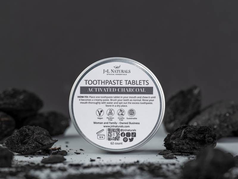 Aktivkohle Chew Tabs, Zahnpflege, Natürliche Zahnpasta-Tabletten, Campingzubehör, Umweltfreundliche Geschenke von Etsy - JnLNaturals