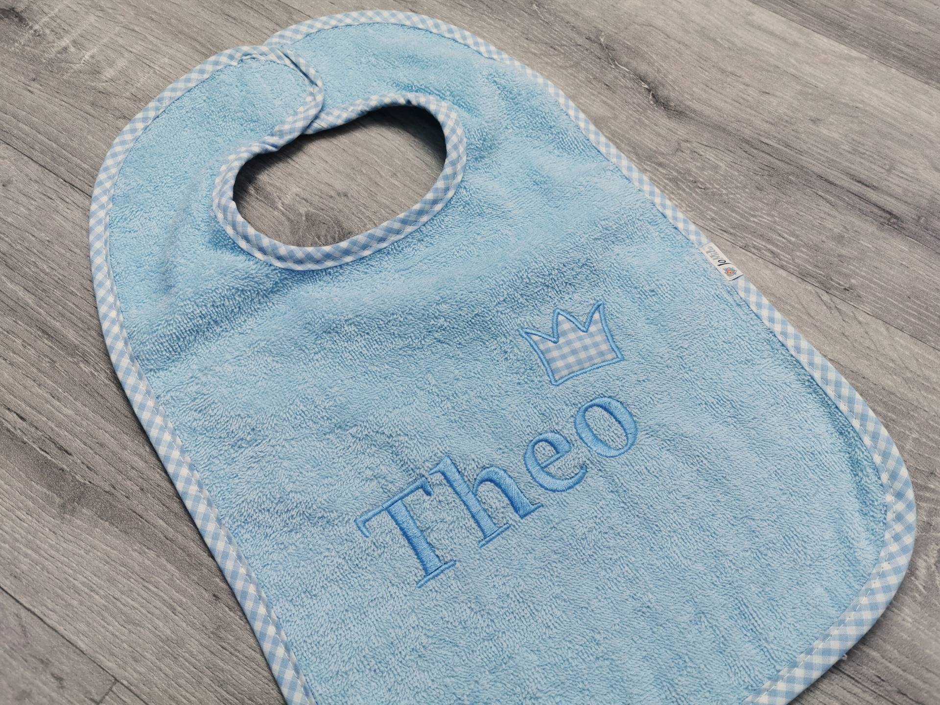 Lätzchen Mit Namen Und Krone, Für Babys, Latz, Schlabberlatz, Babygeschenk, Geschenk Zur Geburt Oder Taufe, Ökotex 100, Bestickung Lätzchen Mit Namen Und Krone, Für Babys, Latz, Schlabberlatz, Babygeschenk, Geschenk Zur Geburt Oder Taufe, Ökotex 100, Bestickung von Etsy - JoMiluDE