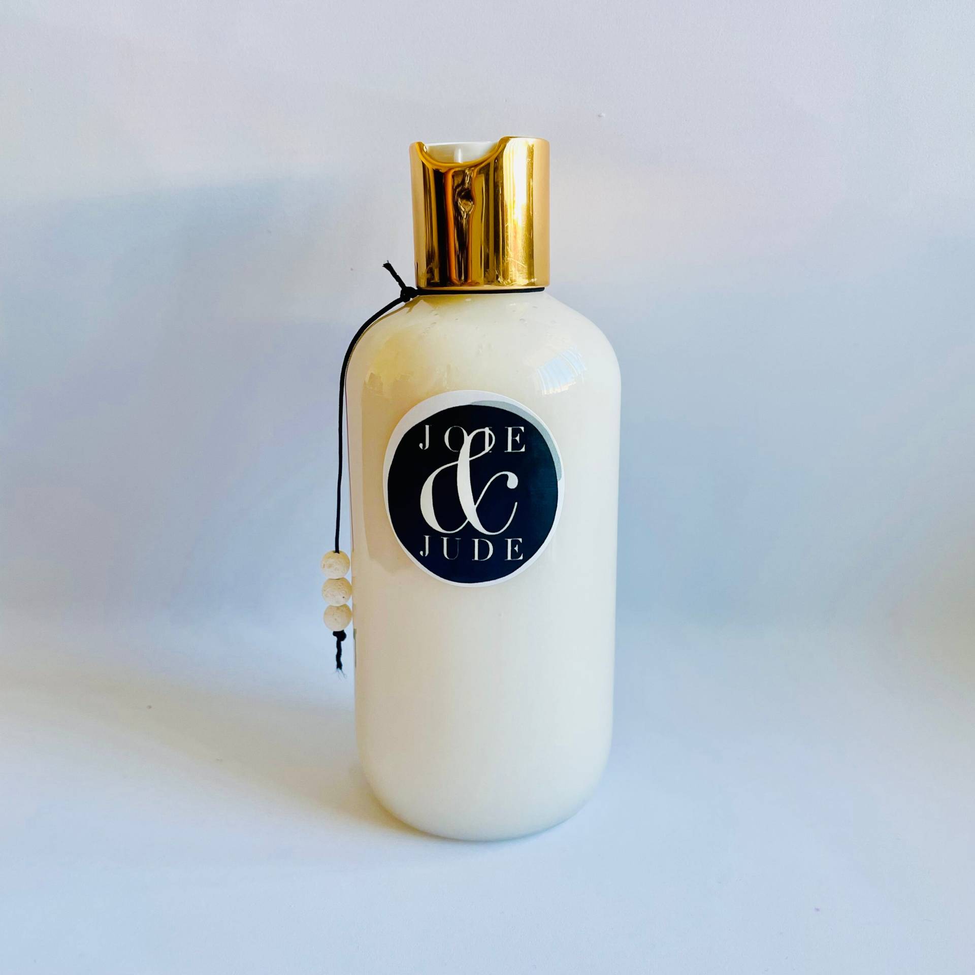 Kokosmilch-Shampoo Kokosmilch-Shampoo von Etsy - JoieandJude