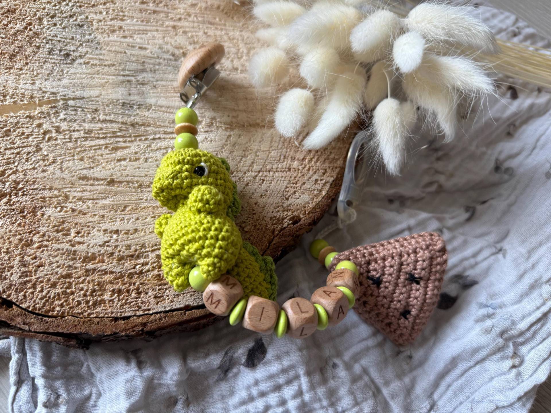 Personalisierte Häkel-Schnullerkette - Wunsch-Tier & Wunschfarben von Etsy - JonoDesigneStore
