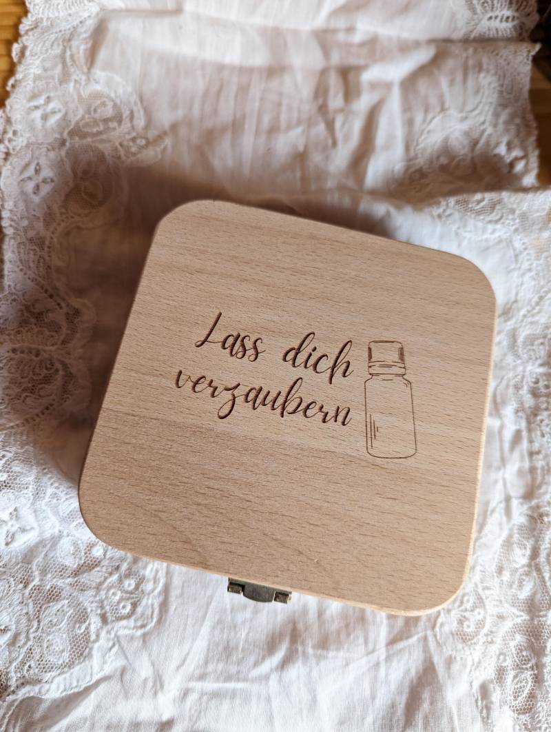 Aromatherapie-Aufbewahrungsbox Aus Holz Für 1Ml Probenflaschen Aromatherapie-Aufbewahrungsbox Aus Holz Für 1Ml Probenflaschen von Etsy - JulieElli