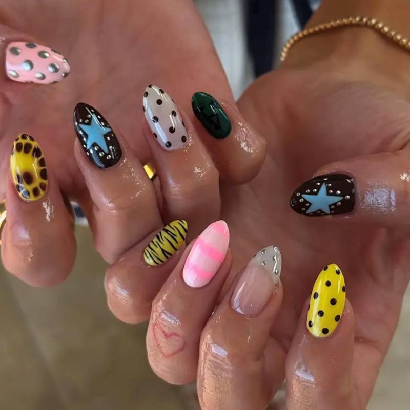 24Pcs Of Almond Shaped Dot Press On Nails von Etsy - Julinity