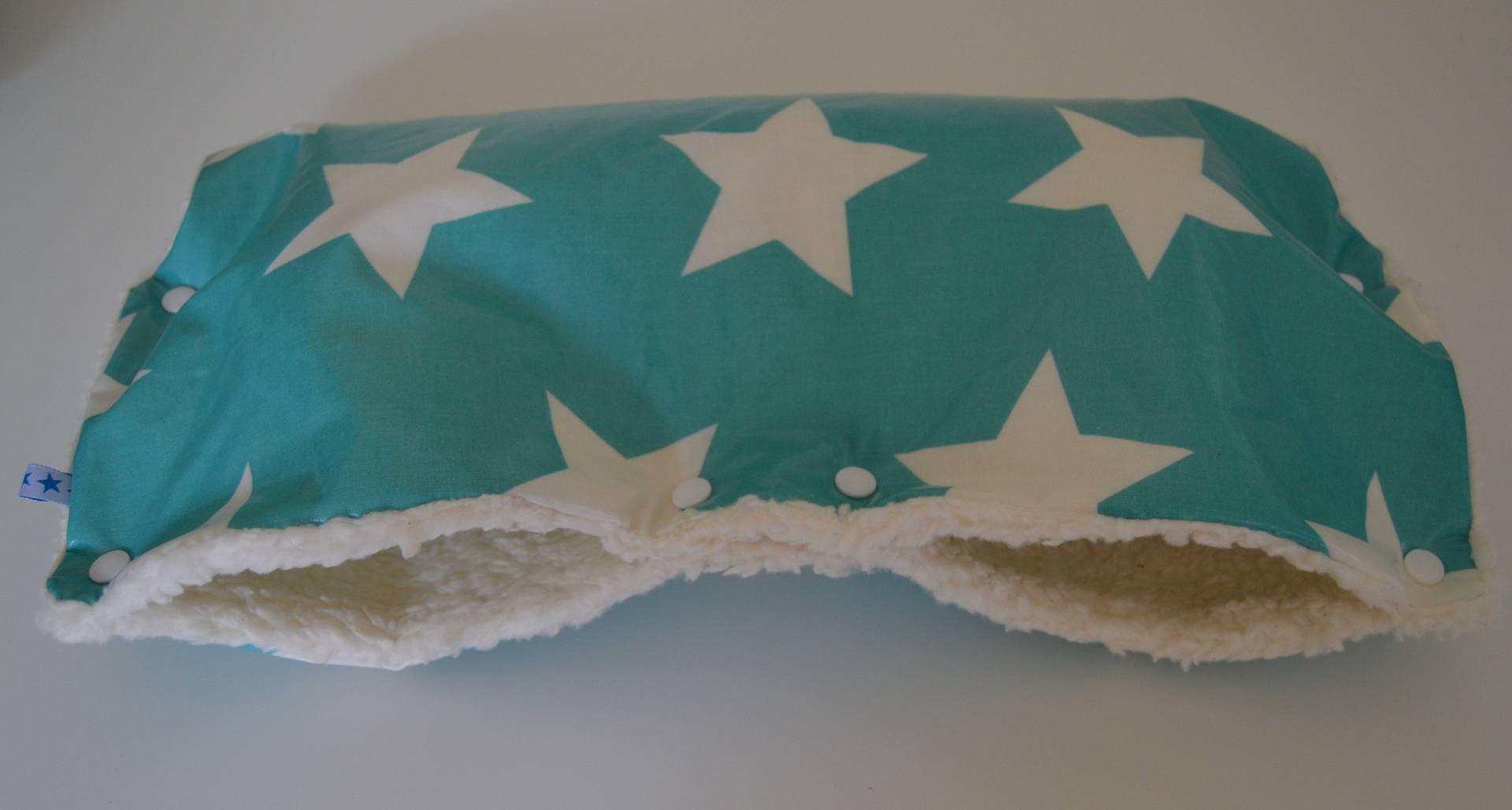 Kinderwagenmuff Sterne Wachstuch, Weihnachtsgeschenk, Baby, Handmade, Winter von Etsy - JulisDesigns