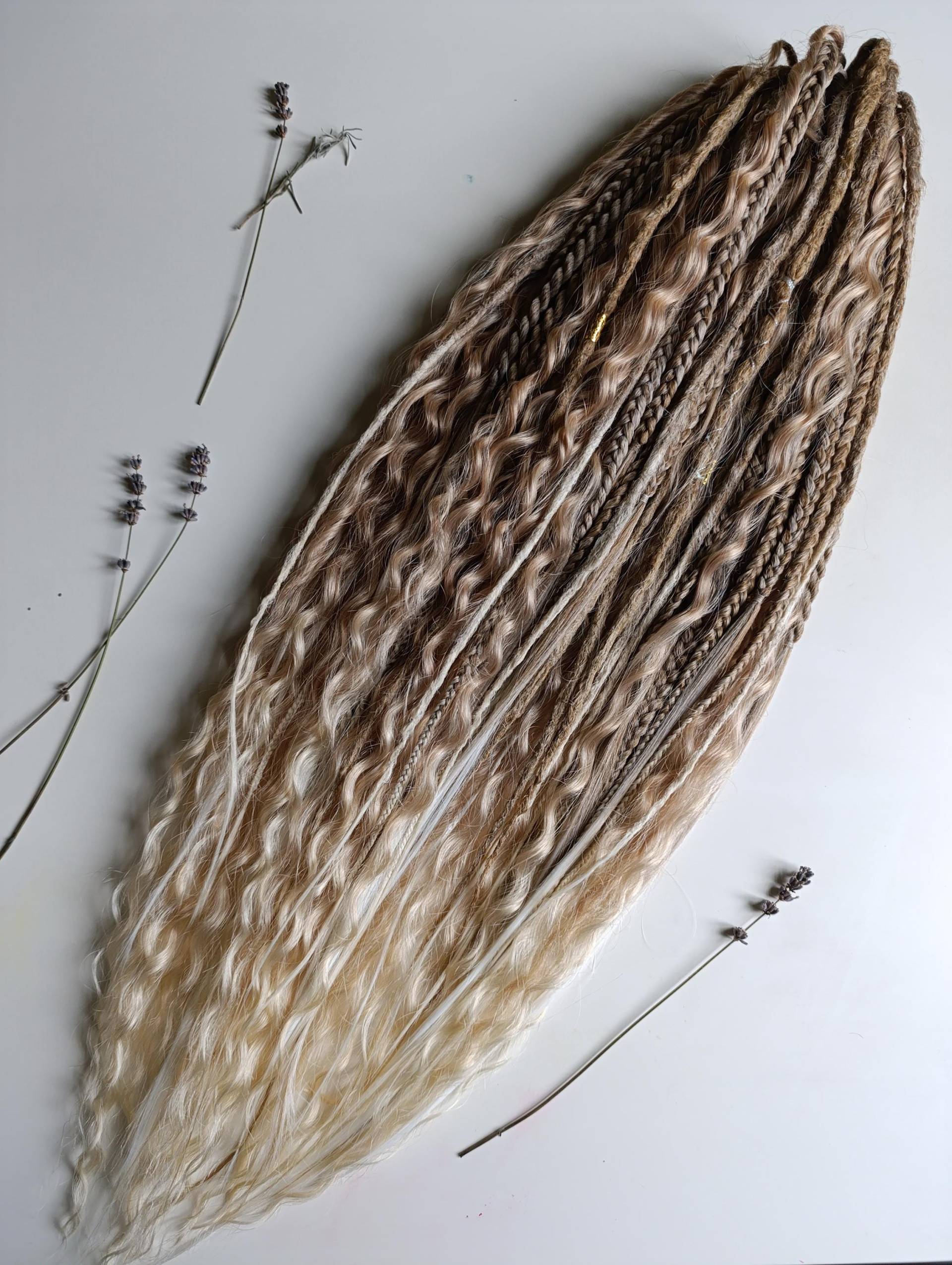 Beige Bis Weisser Ombre Zopf in Synthetic Crochet Dreadlocks/Long Handmade Curly Dreads De Beige Bis Weisser Ombre Zopf in Synthetic Crochet Dreadlocks/Long Handmade Curly Dreads De von Etsy - KIRINDREADS