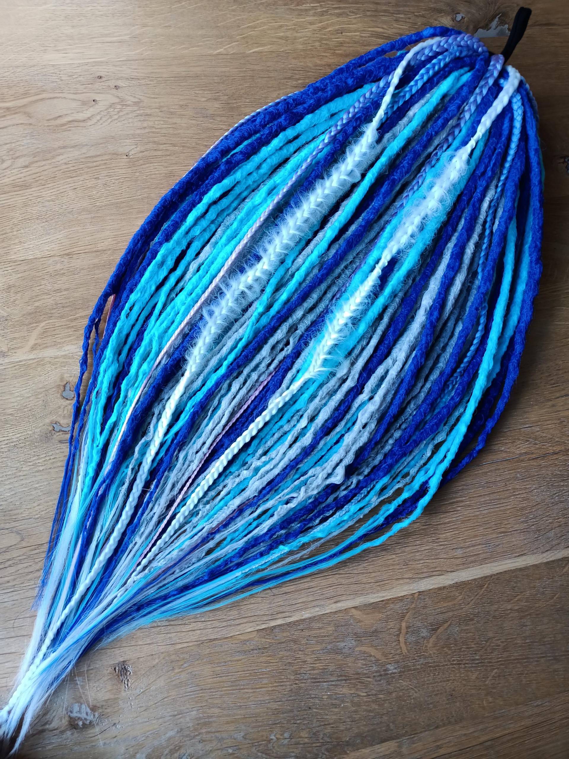 Blau Und Türkis Gehäkelte Loks/Weiße Borte in Dreads Erweiterungen De von Etsy - KIRINDREADS