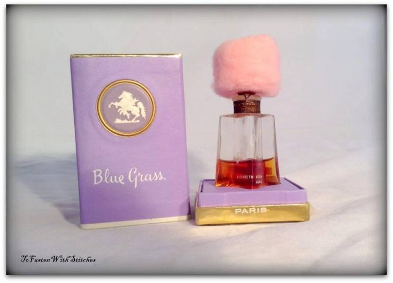 Vintage Elizabeth Arden "Blue Grass' Parfum No.5301 Original Neu in Box 1/2 Fl. Unze. Frankreich von Etsy - KMichaelKollectibles