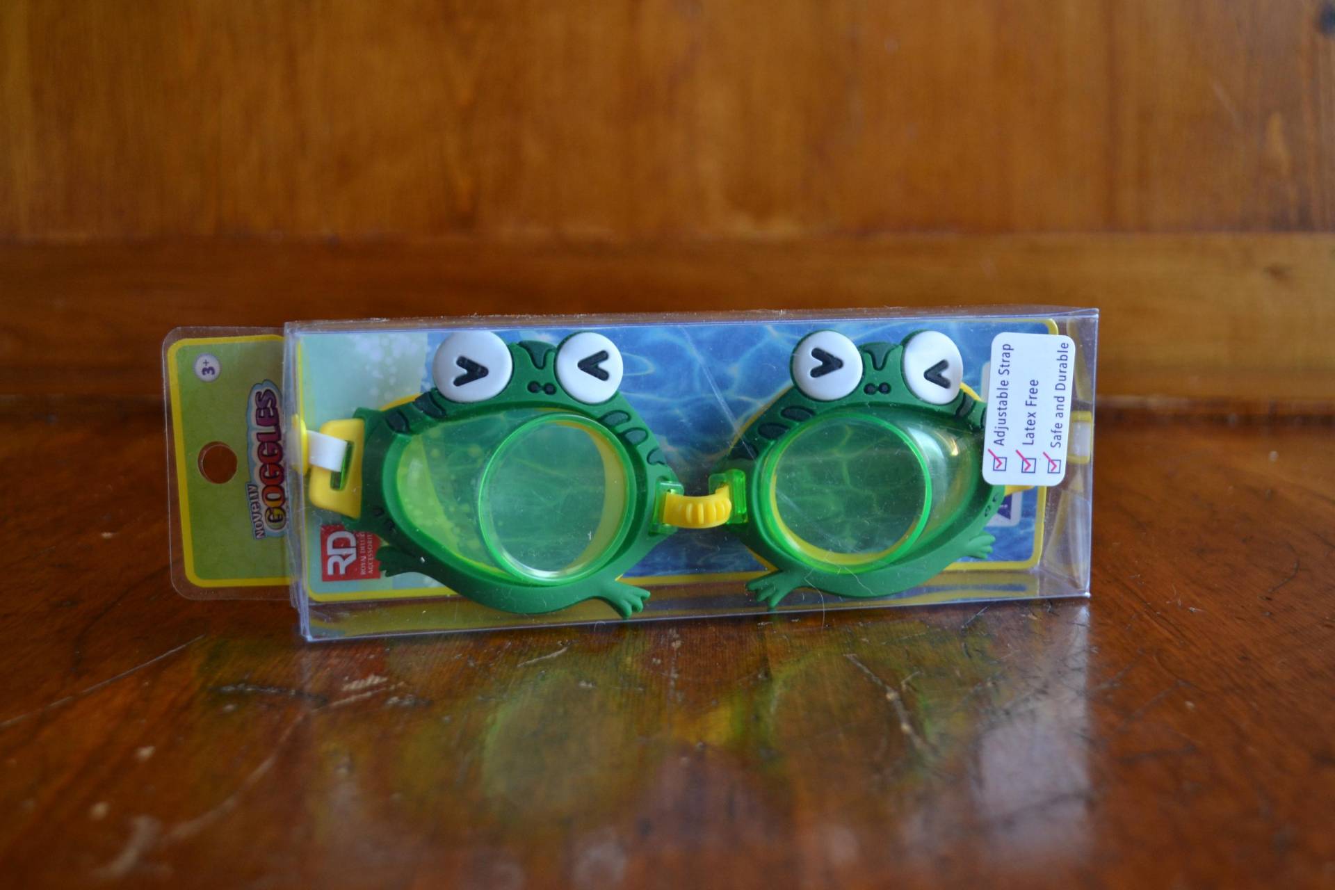 Frog Style Kinder 3 + Schwimmbrille Neu Ungebraucht in Original Kunststoff Etui von Etsy - KairosVintage