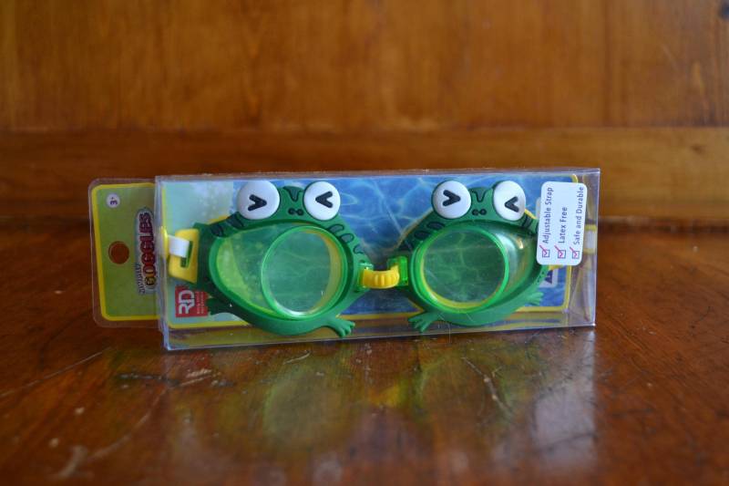 Frog Style Kinder 3 + Schwimmbrille Neu Ungebraucht in Original Kunststoff Etui von Etsy - KairosVintage
