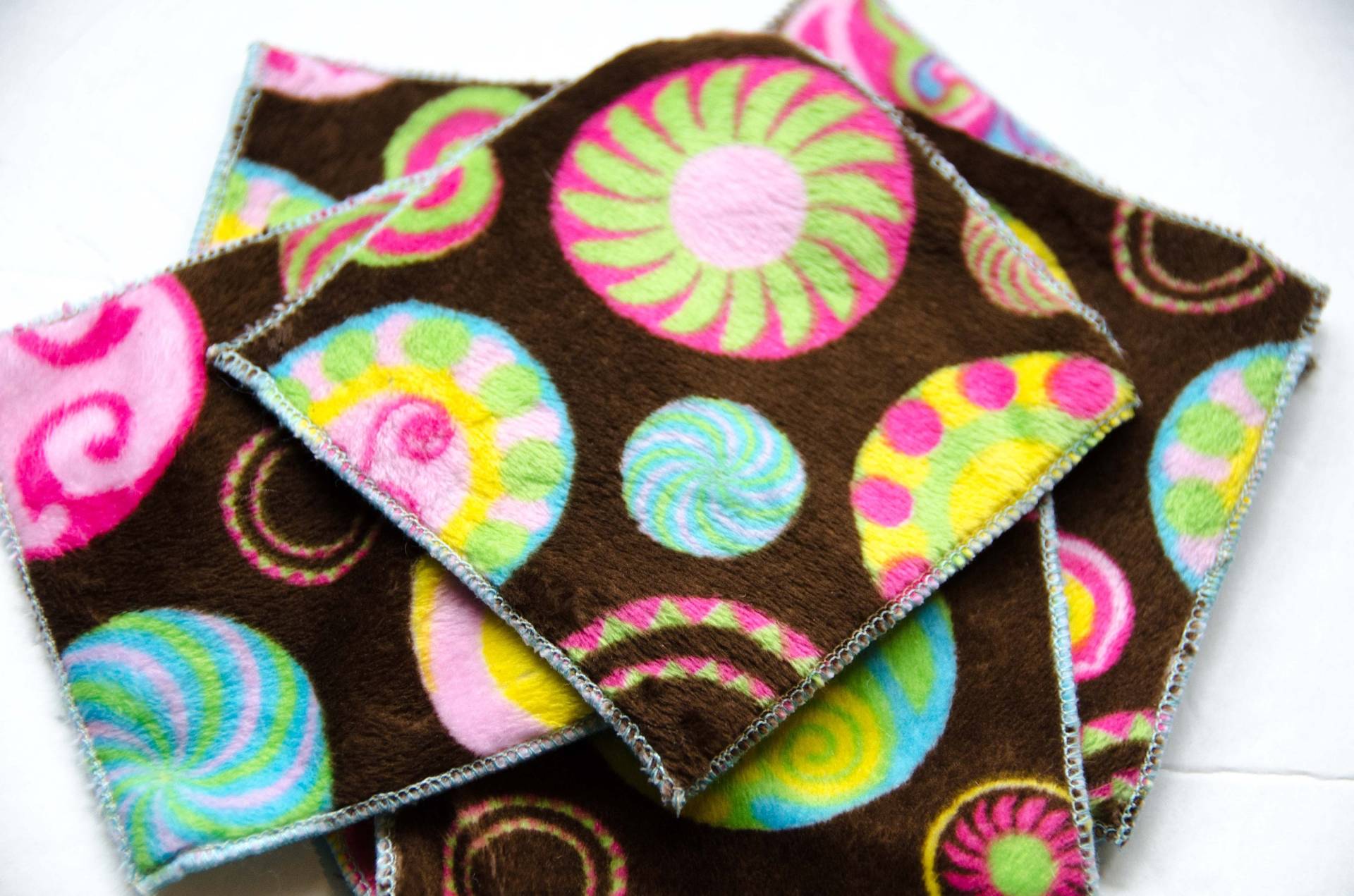Flanell & Micro Fleece Makeup Entferner Pads 7 - Floral 2 Fädig Gesichtspolster Wiederverwendbare Stoffpads 3 3/4" Wiederverwendbar Muti Zweck Tuch Flanell & Micro Fleece Makeup Entferner Pads 7 - Floral 2 Fädig Gesichtspolster Wiederverwendbare Stoffpads 3 3/4" Wiederverwendbar Muti Zweck Tuch von Etsy - Kakodah