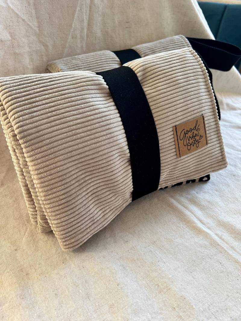 Die Smarte Wickeltasche Für Unterwegs Mit Integrierter Und Gepolsterter Wickelmatte Seitenfächern Windeln, Feuchttücher Cremes von Etsy - KalenaDesignShop