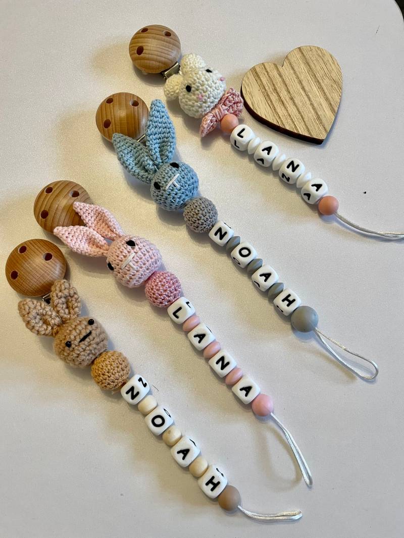 Schnullerkette Mit Name Und Hasen von Etsy - KarArthDE