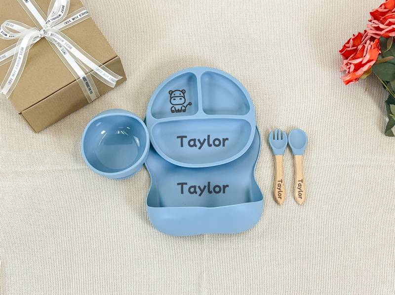 5-Teiliges Gravursilikon Baby-Set - Personalisiertes Lätzchen, Schüssel & Löffel Für Kleinkinder, Ideales Geschenk Zum Ersten Geburtstag Oder Zur von Etsy - KarinasVonKarin