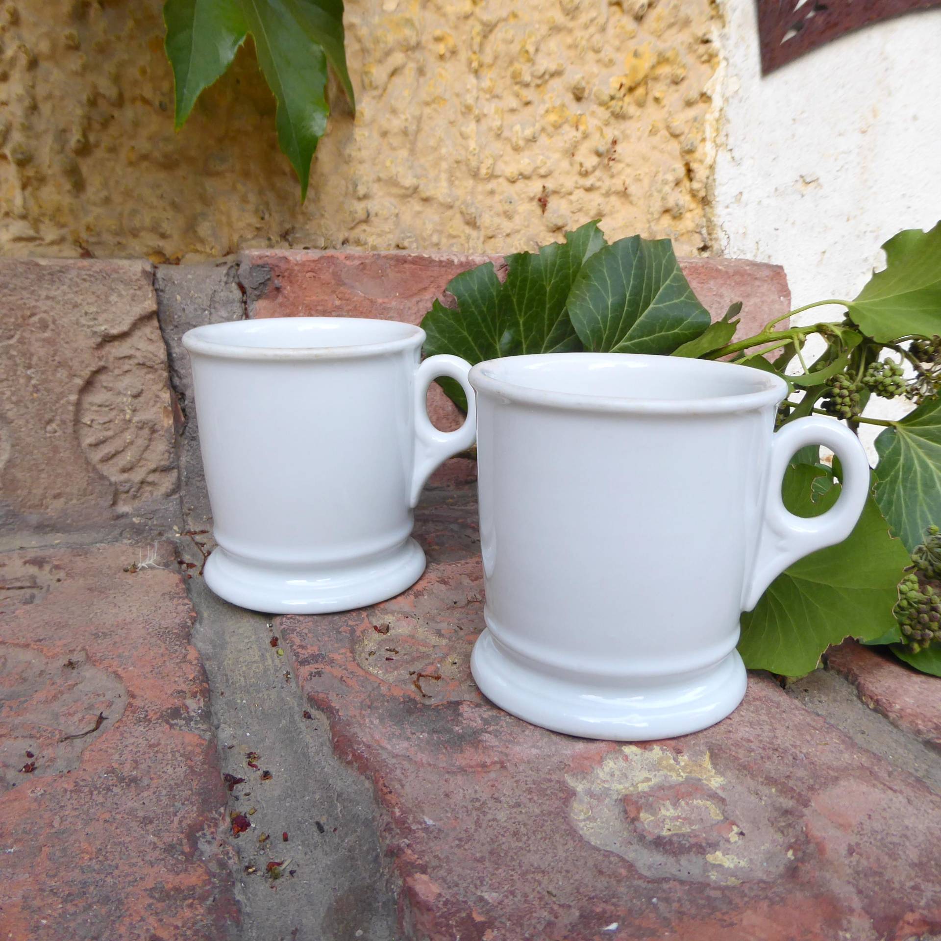Tasse Mug Rasierbecher Mit Henkel Weiß Hartgebranntes Porzellan Vintage von Etsy - KathisHotchpotch