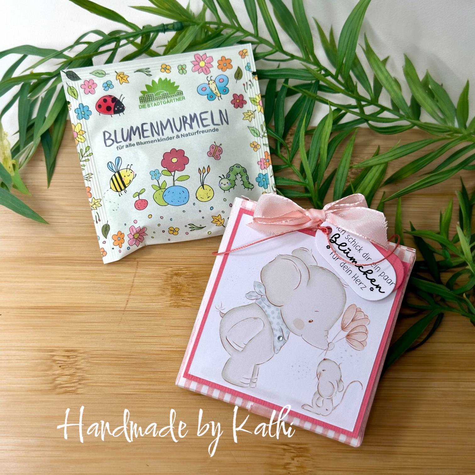 Blümchen Fürs Herz - Liebevoll Gefüllte Geschenkbox Mit Blumenmurmeln | Elefantendesign Kleines Mitbringsel & Aufmerksamkeit Blümchen Fürs Herz - Liebevoll Gefüllte Geschenkbox Mit Blumenmurmeln | Elefantendesign Kleines Mitbringsel & Aufmerksamkeit von Etsy - KathisPapierkunst