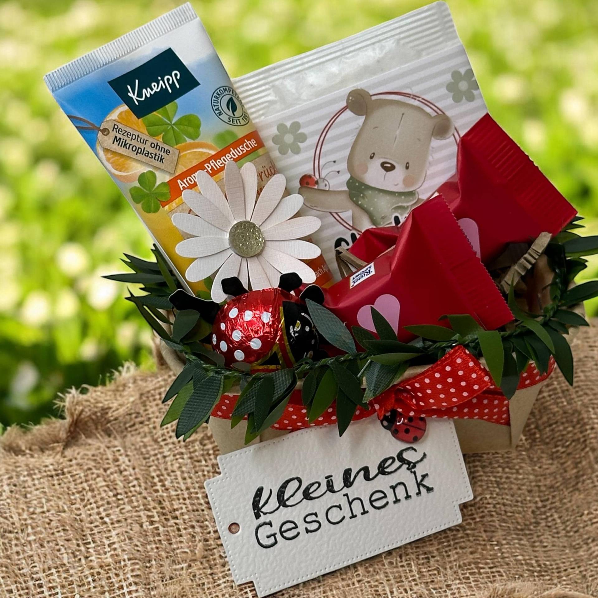 Kleines Geschenk Mit Herz, Geschenkset Im Körbchen - Ideal Als Abschiedsgeschenk Für Lehrer, Erzieher Oder Dankeschön Liebe Nachbarn Kleines Geschenk Mit Herz, Geschenkset Im Körbchen - Ideal Als Abschiedsgeschenk Für Lehrer, Erzieher Oder Dankeschön Liebe Nachbarn von Etsy - KathisPapierkunst
