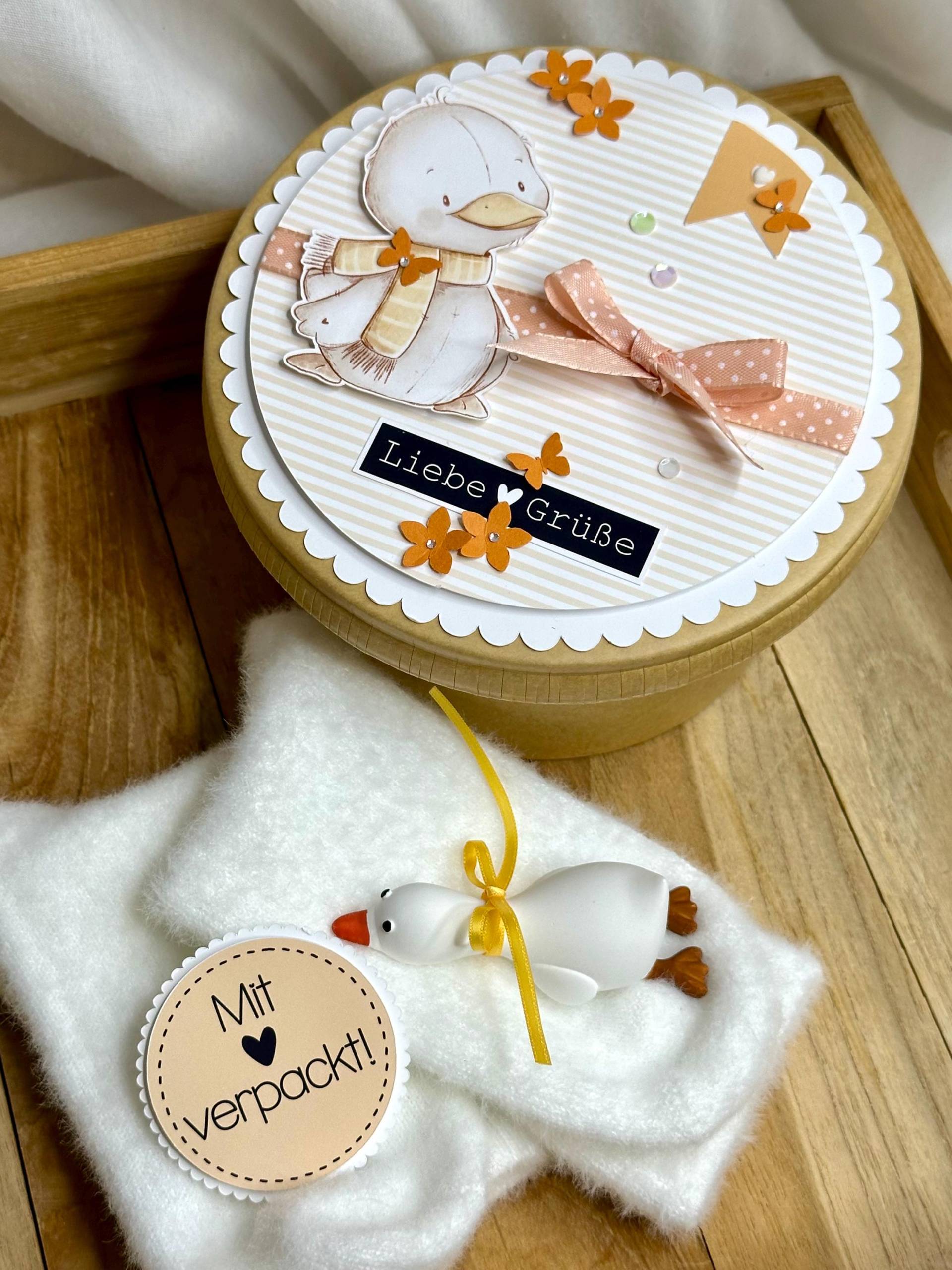 Kuschelsocken-Set Mit Handgegossenem Entchen | Geschenkbox Winter & Weihnachten Unikat Handmade Geschenkidee Kuschelsocken-Set Mit Handgegossenem Entchen | Geschenkbox Winter & Weihnachten Unikat Handmade Geschenkidee von Etsy - KathisPapierkunst