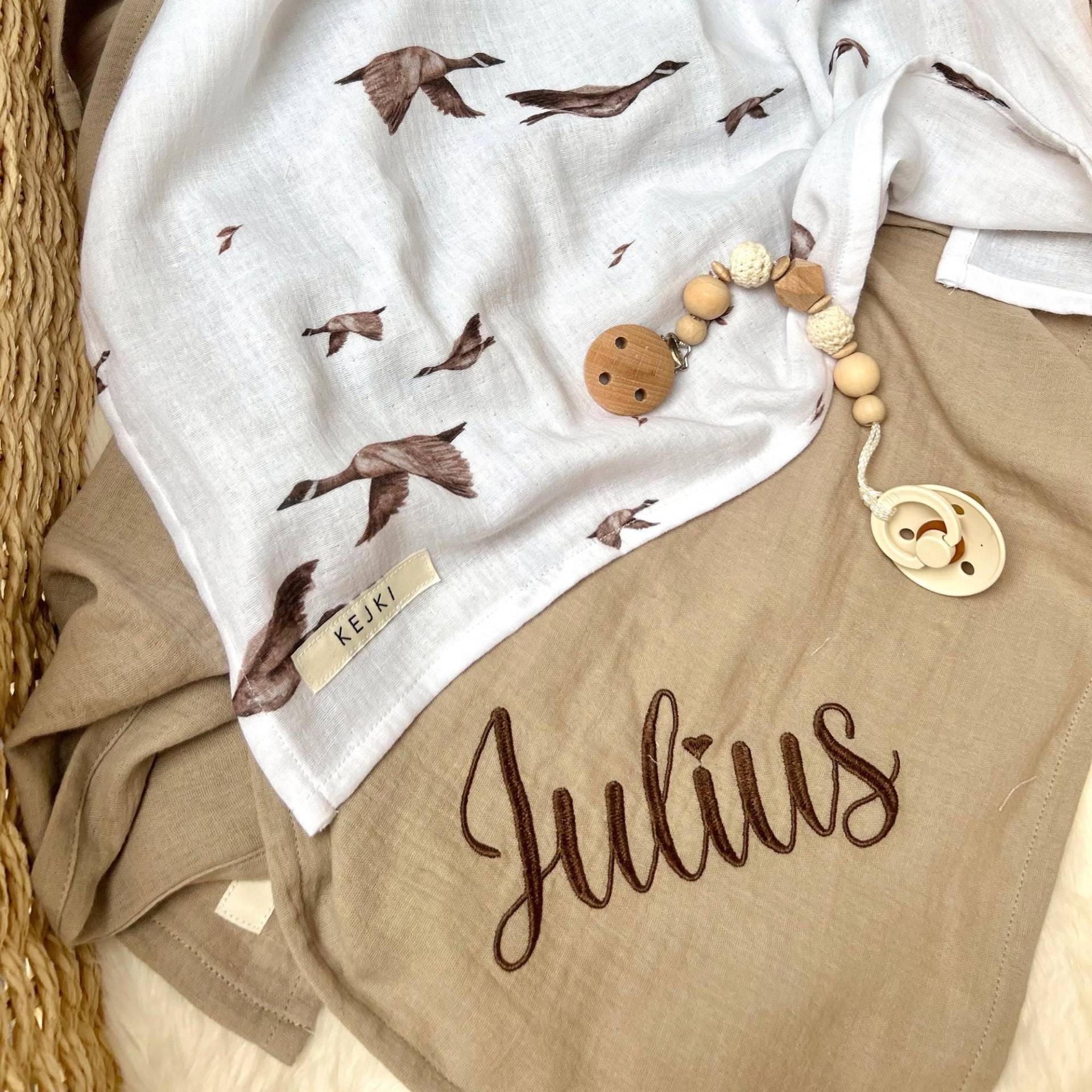 2Er Set Musselintuch Baby - Geschenkset Zur Geburt Spucktuch Personalisiert Mulltuch Gänse Vögel Geschenk Babyparty 2Er Set Musselintuch Baby - Geschenkset Zur Geburt Spucktuch Personalisiert Mulltuch Gänse Vögel Geschenk Babyparty von Etsy - Kejki