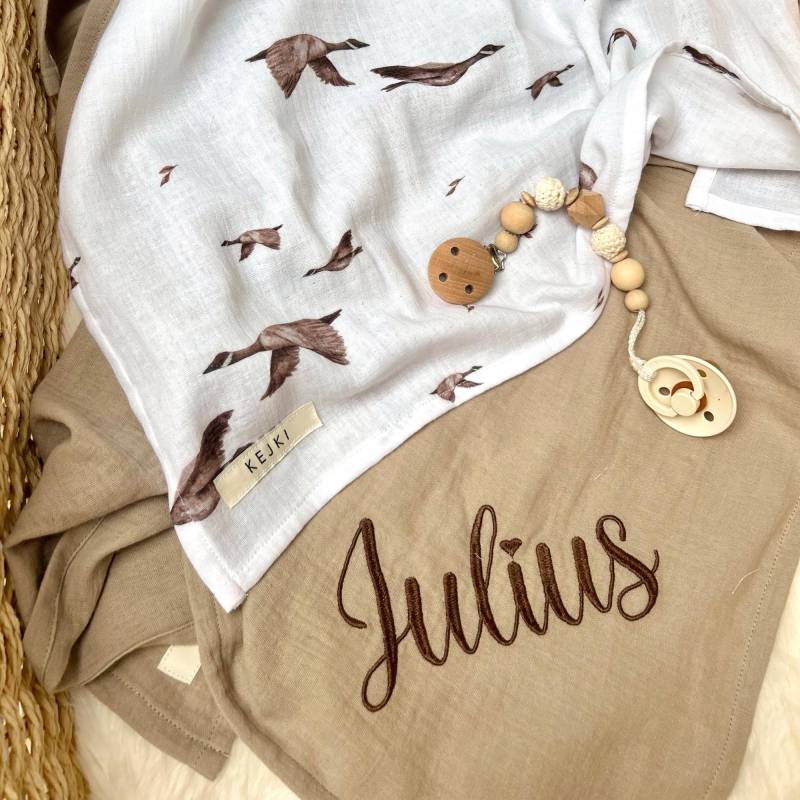 2Er Set Musselintuch Baby - Geschenkset Zur Geburt Spucktuch Personalisiert Mulltuch Gänse Vögel Geschenk Babyparty von Etsy - Kejki