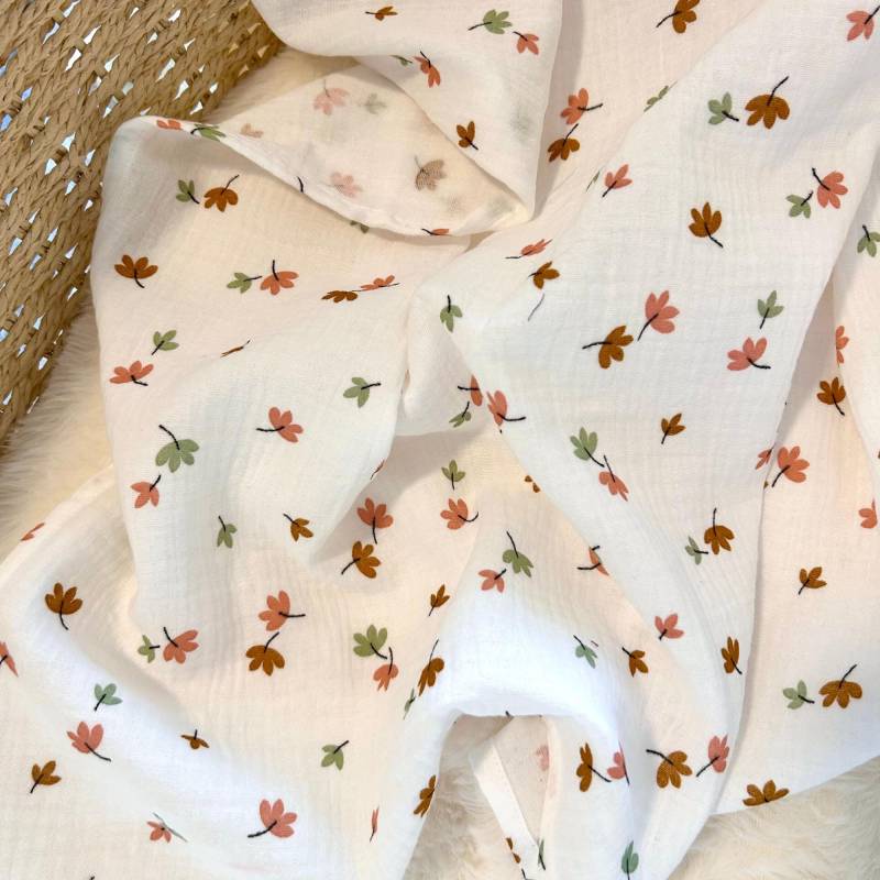 Musselintuch Baby Personalisiert Mit Blumen-Motiv - Mulltuch, Spucktuch, Stilltuch Geschenk Zur Geburt & Babyparty von Etsy - Kejki