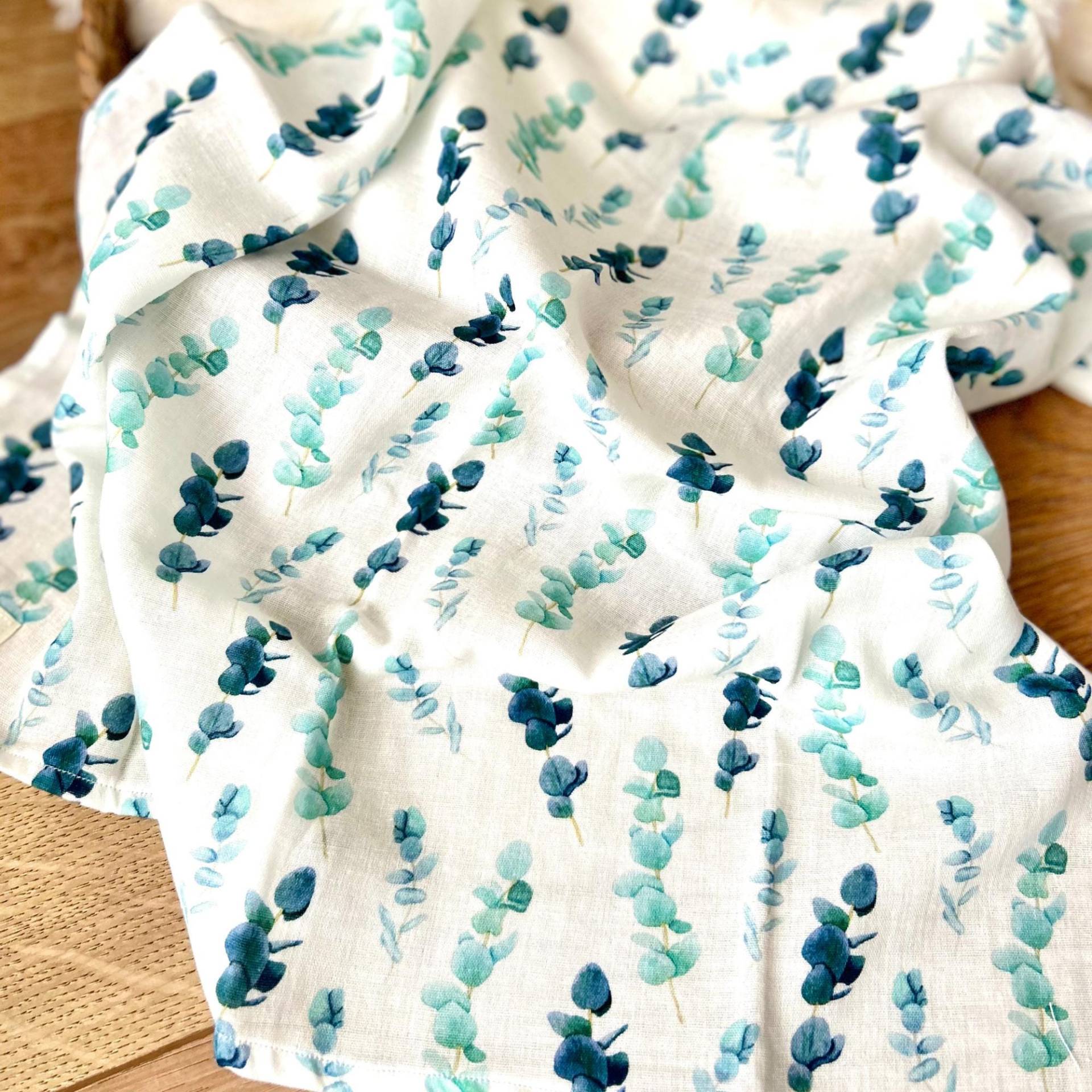 Musselintuch Baby Personalisiert Mit Eukalyptus - Spucktuch, Mulltuch, Stilltuch, Decke Geschenk Zur Geburt & Babyparty Musselintuch Baby Personalisiert Mit Eukalyptus - Spucktuch, Mulltuch, Stilltuch, Decke Geschenk Zur Geburt & Babyparty von Etsy - Kejki