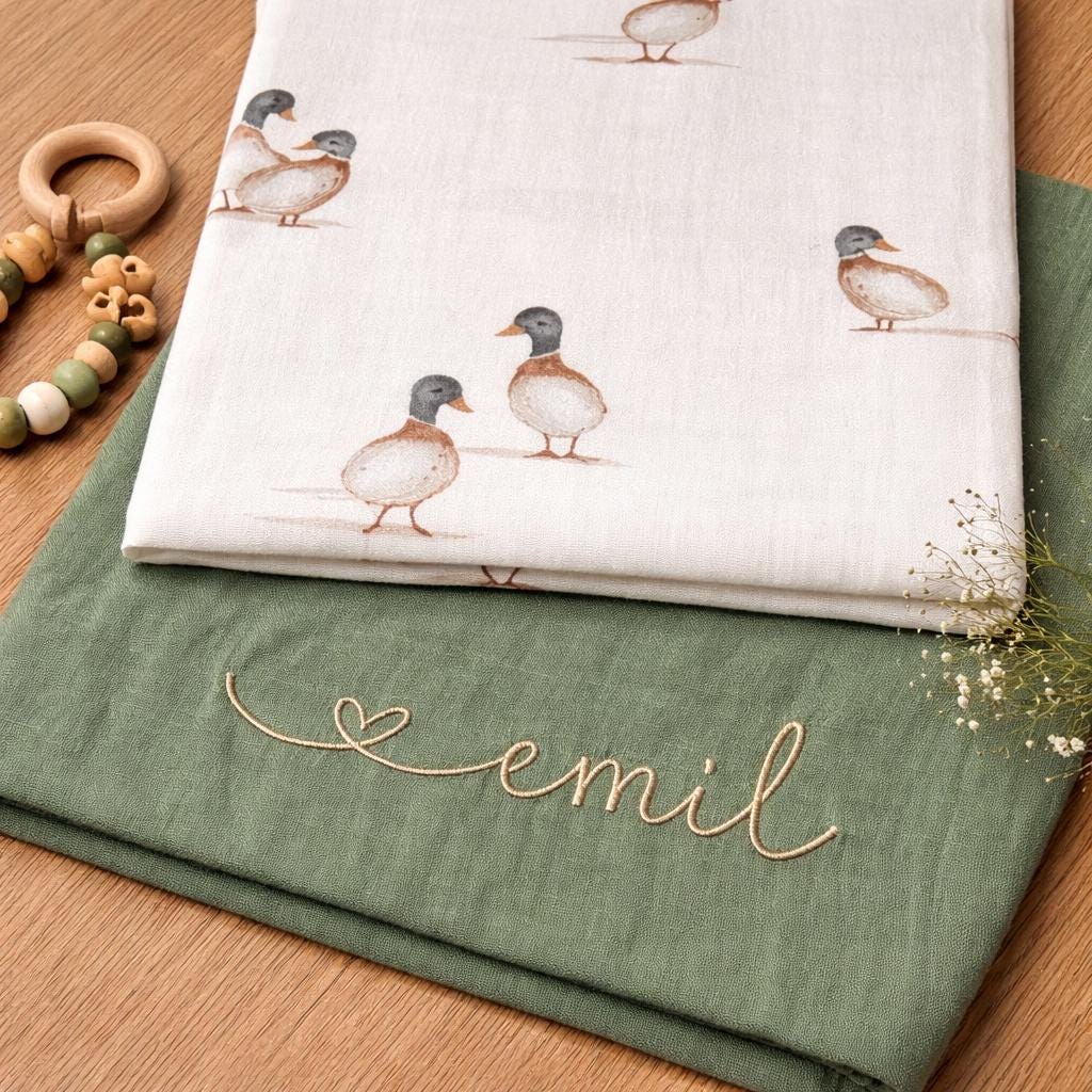 Musselintuch Set Baby Enten | Personalisiert Mit Namen 2Er Spucktücher Aus Musselin Geschenk Zur Geburt Oder Babyparty von Etsy - Kejki