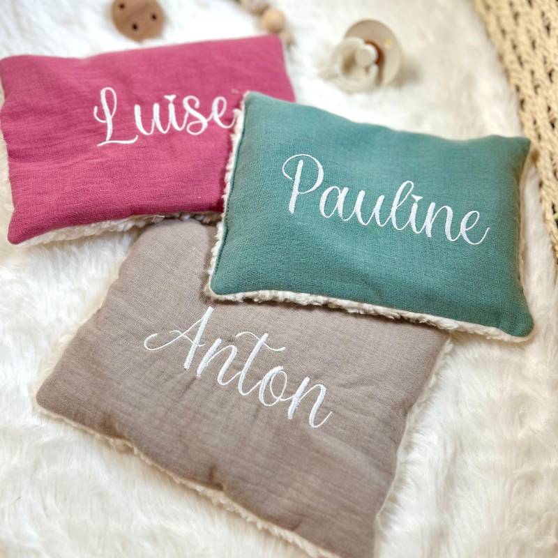 Personalisiertes Wärmekissen Baby - Musselin Körnerkissen Mit Name Traubenkernkissen Geschenk Zur Geburt & Taufe von Etsy - Kejki