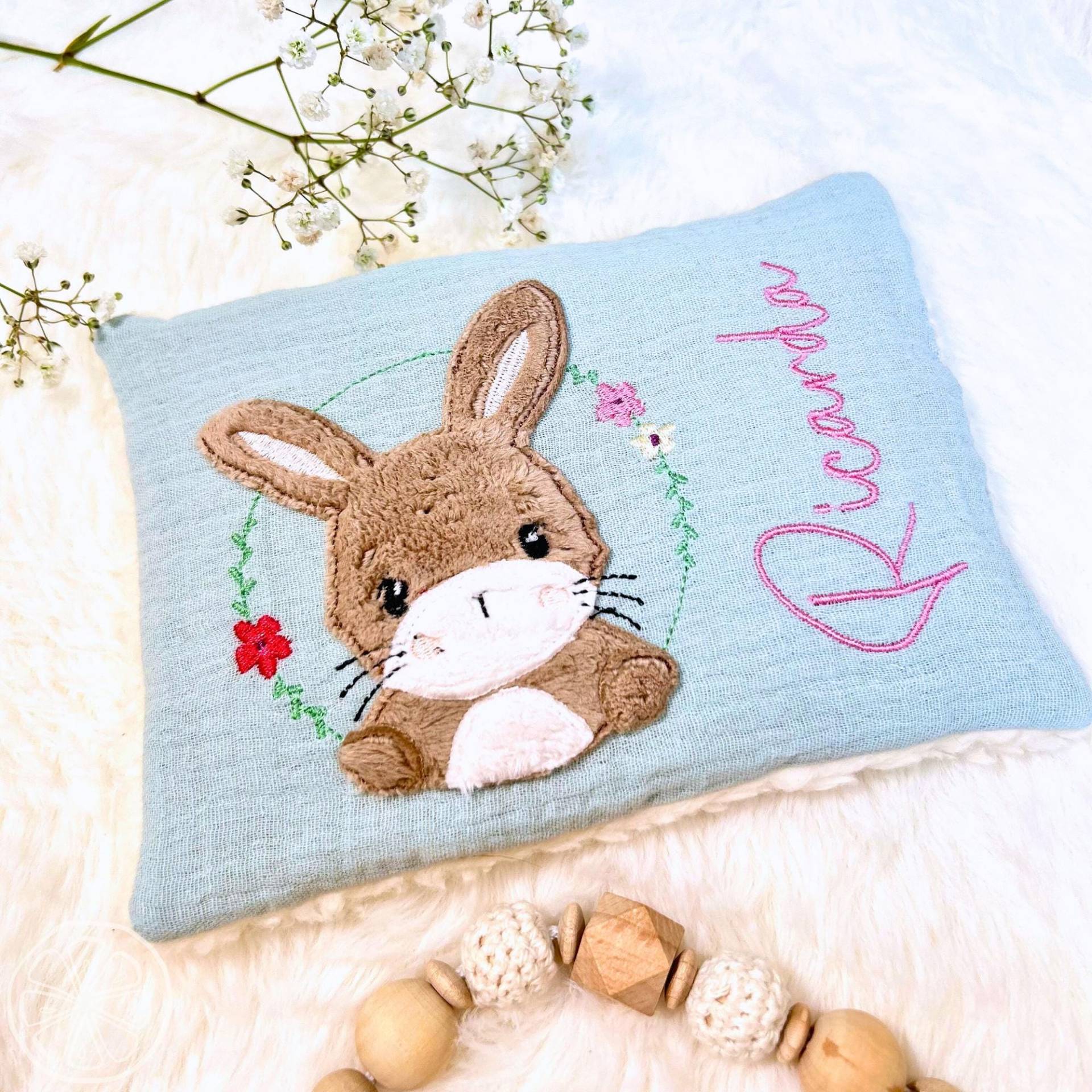 Wärmekissen Baby Mit Hase & Name - Körnerkissen Musselin Personalisiertes Geschenk Zur Geburt Oder Taufe Wärmekissen Baby Mit Hase & Name - Körnerkissen Musselin Personalisiertes Geschenk Zur Geburt Oder Taufe von Etsy - Kejki